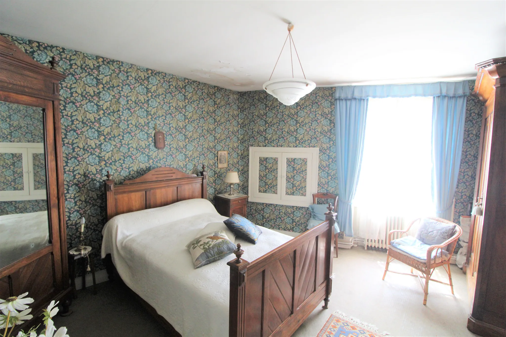 Maison à vendre à Rochechouart, Haute-Vienne : 180 m², 5 chambres et 3 garages — photo 10