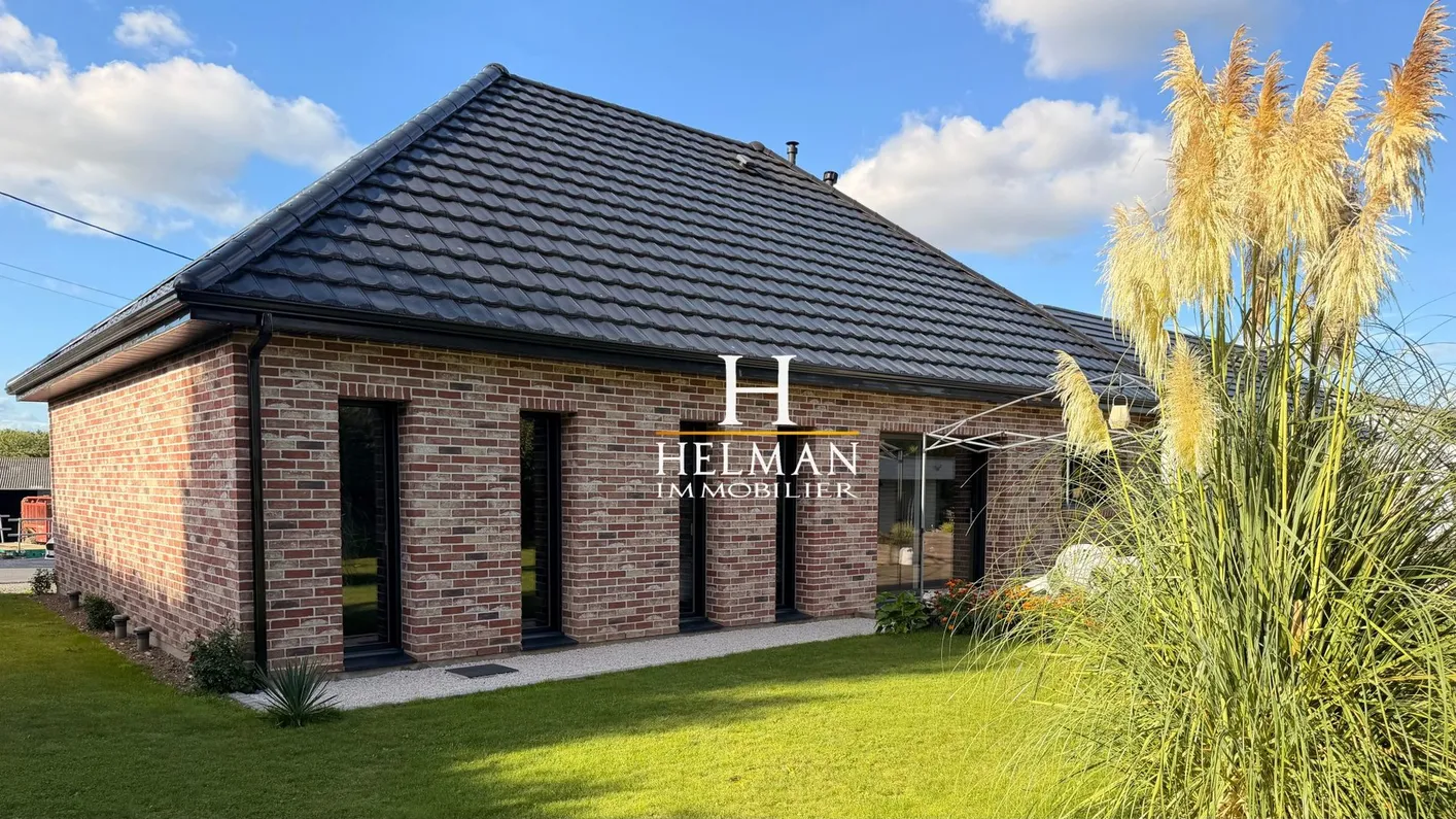 Single-Story House for Sale in Thérouanne, Pas-de-Calais, with Garden and Garage photo 2