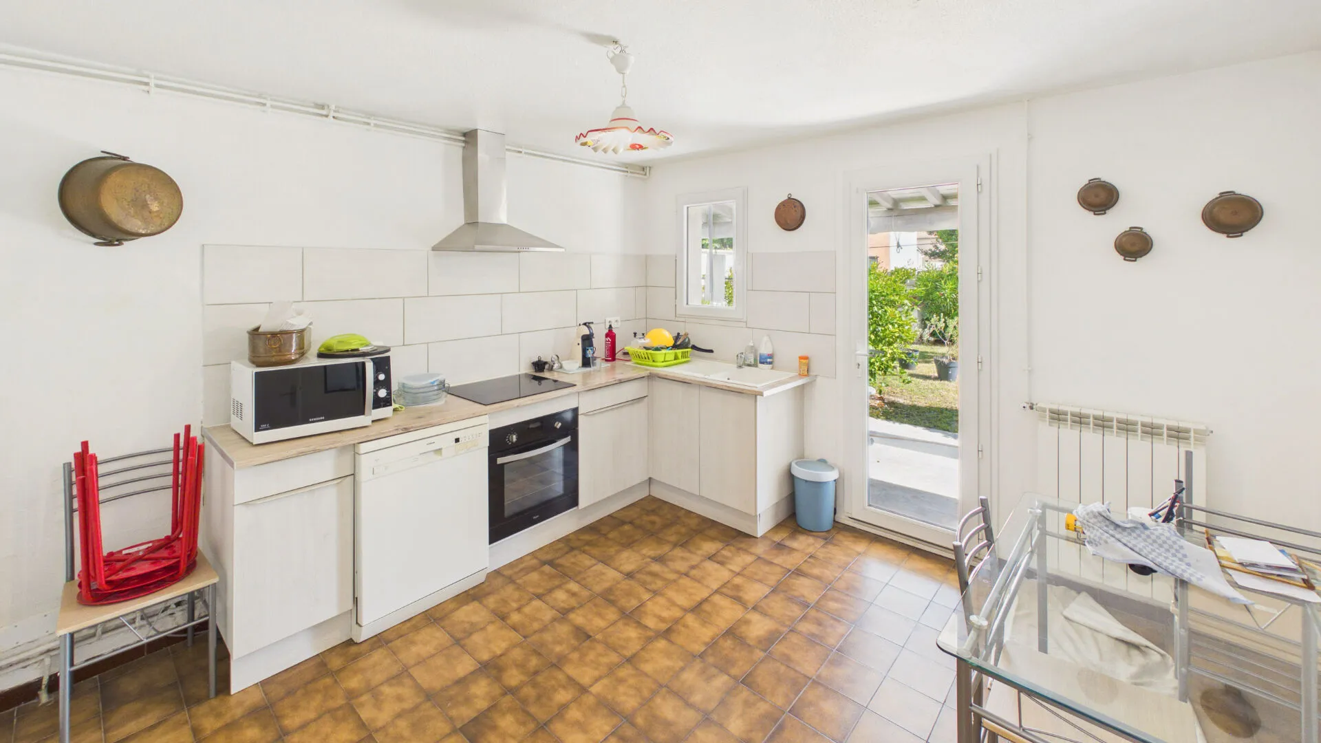 House with garden and garage for sale in Le Pontet, Vaucluse photo 4