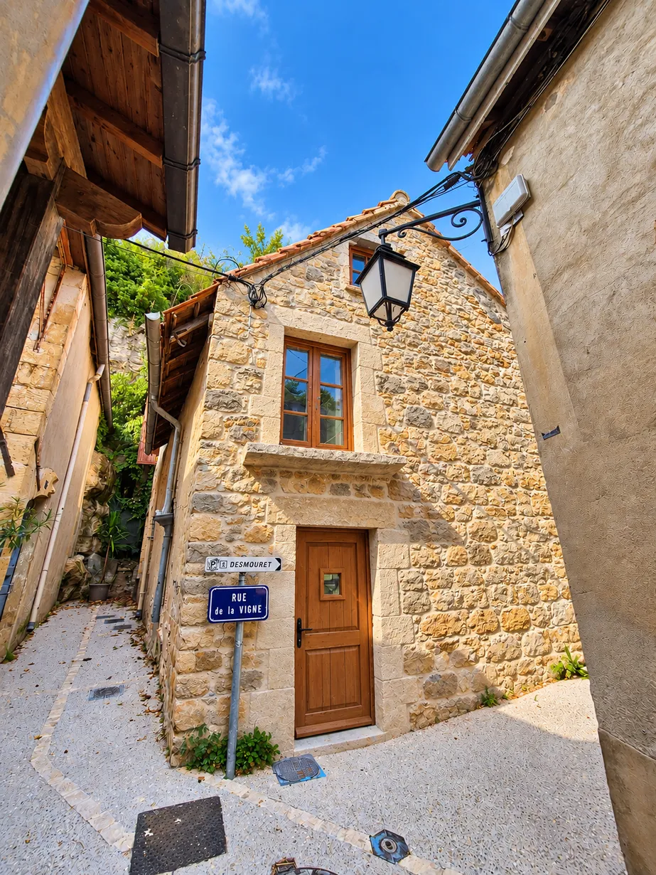 Maison de ville à rénover avec cour à Sarlat-la-Canéda, Dordogne — photo 2