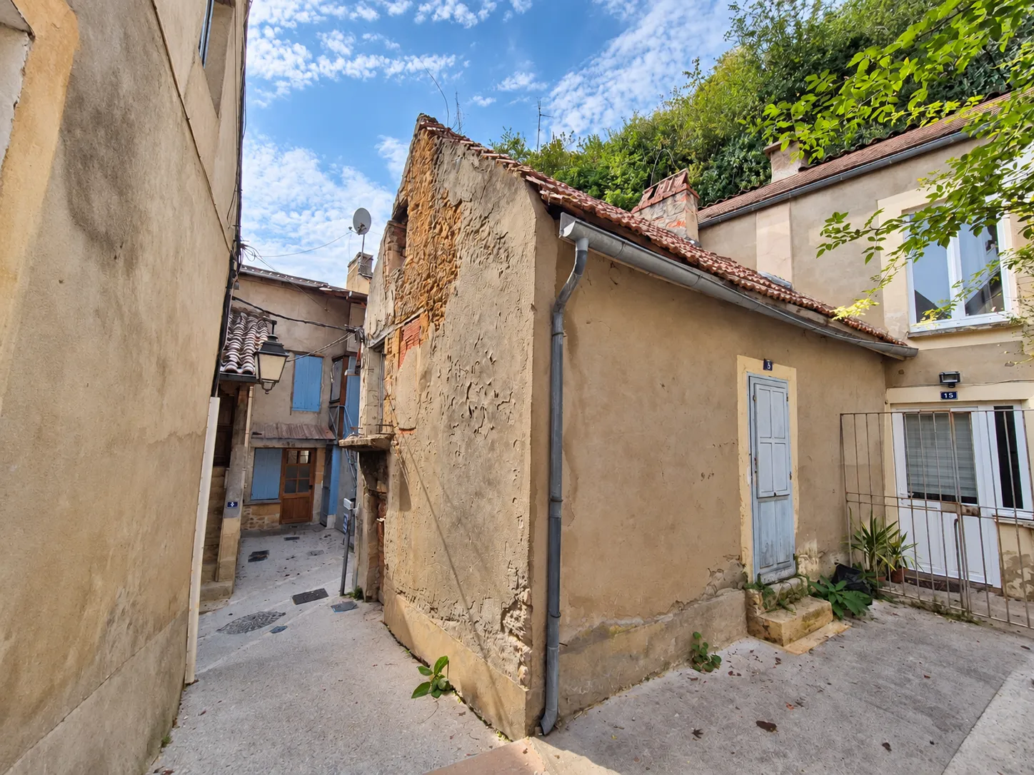 Maison de ville à rénover avec cour à Sarlat-la-Canéda, Dordogne — photo 3