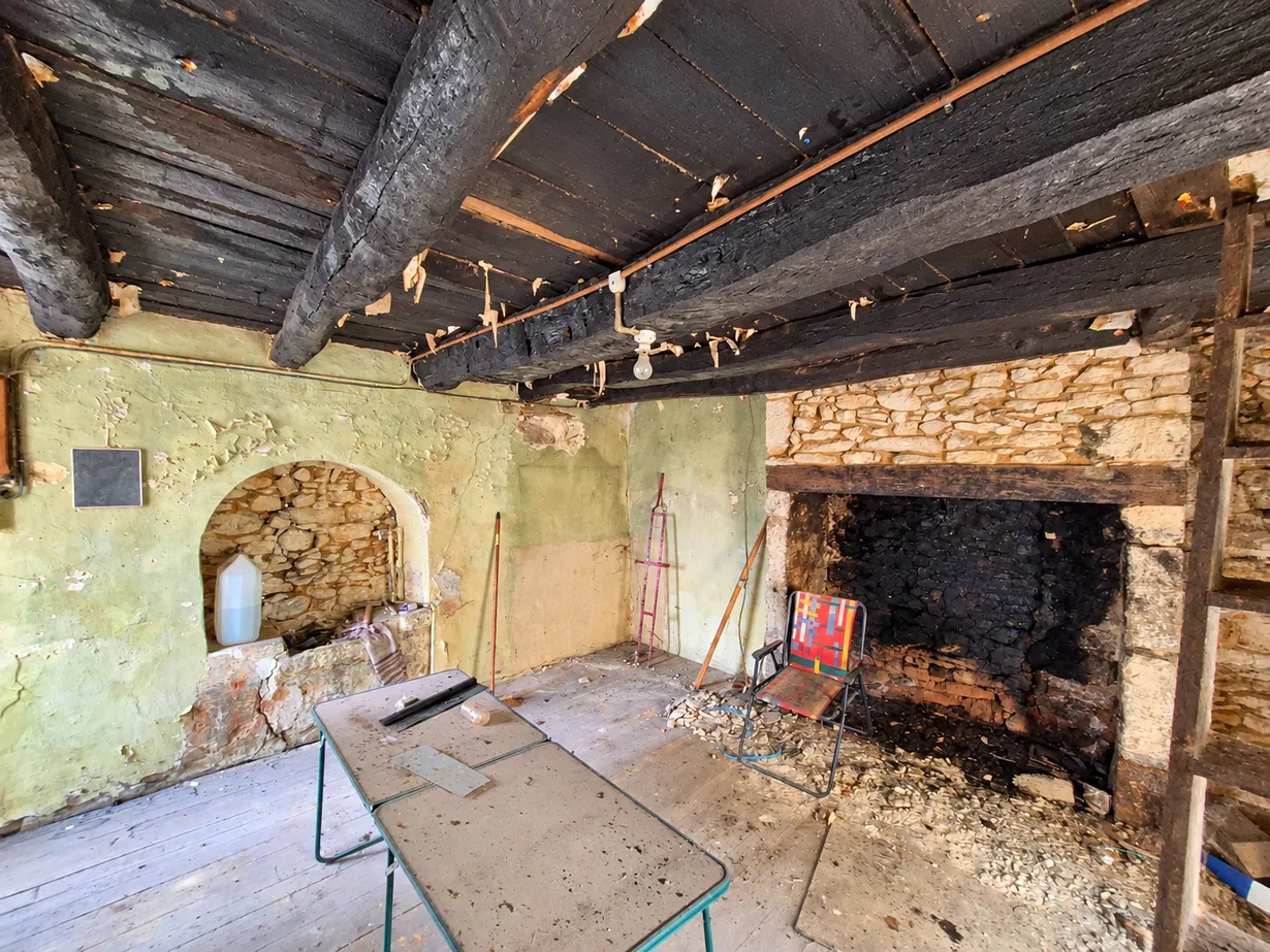 Maison de ville à rénover avec cour à Sarlat-la-Canéda, Dordogne — photo 7