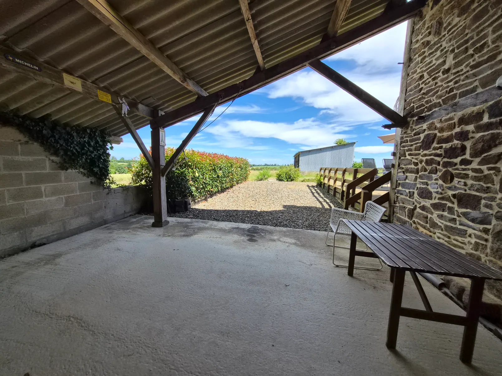 Maison de campagne en pierre avec dépendances à Désertines, Mayenne — photo 7