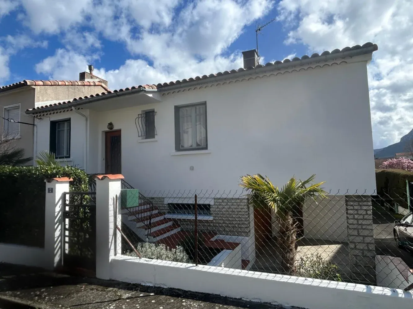 Townhouse with garden in Quillan, Aude, and mountain views photo 2