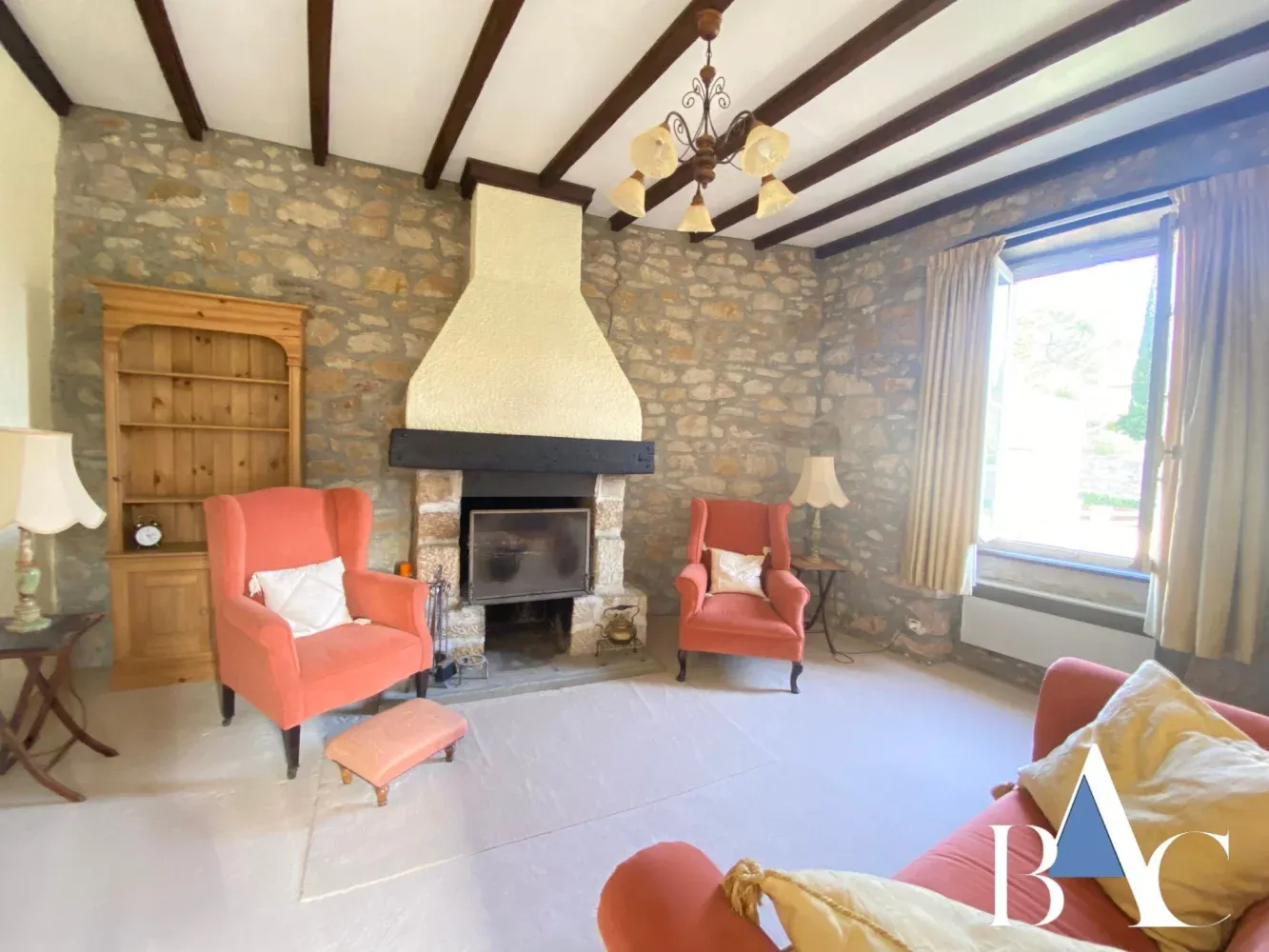 Maison de village mitoyenne à vendre à Limoux, Aude, avec trois chambres — photo 3