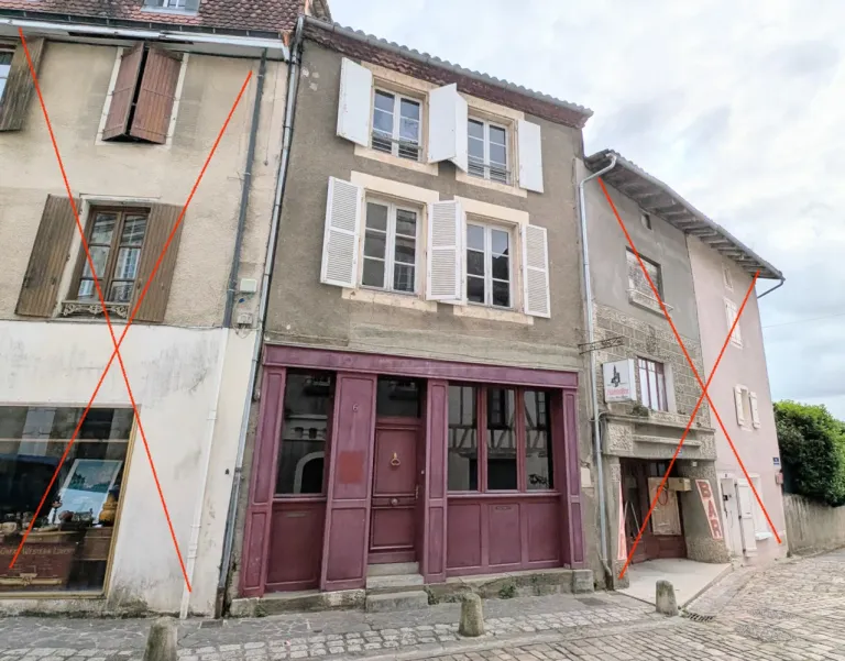 Maison de ville à rénover à Confolens, Charente : 68 m² habitables Photo du bien