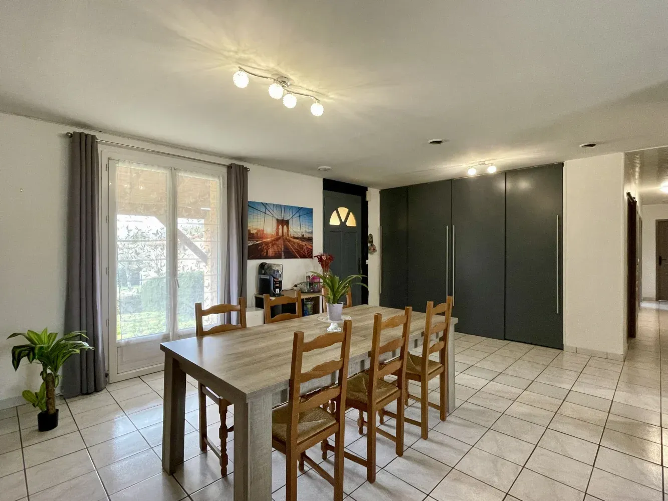 Maison individuelle à vendre à Chabrac, Charente, avec jardin et piscine — photo 9