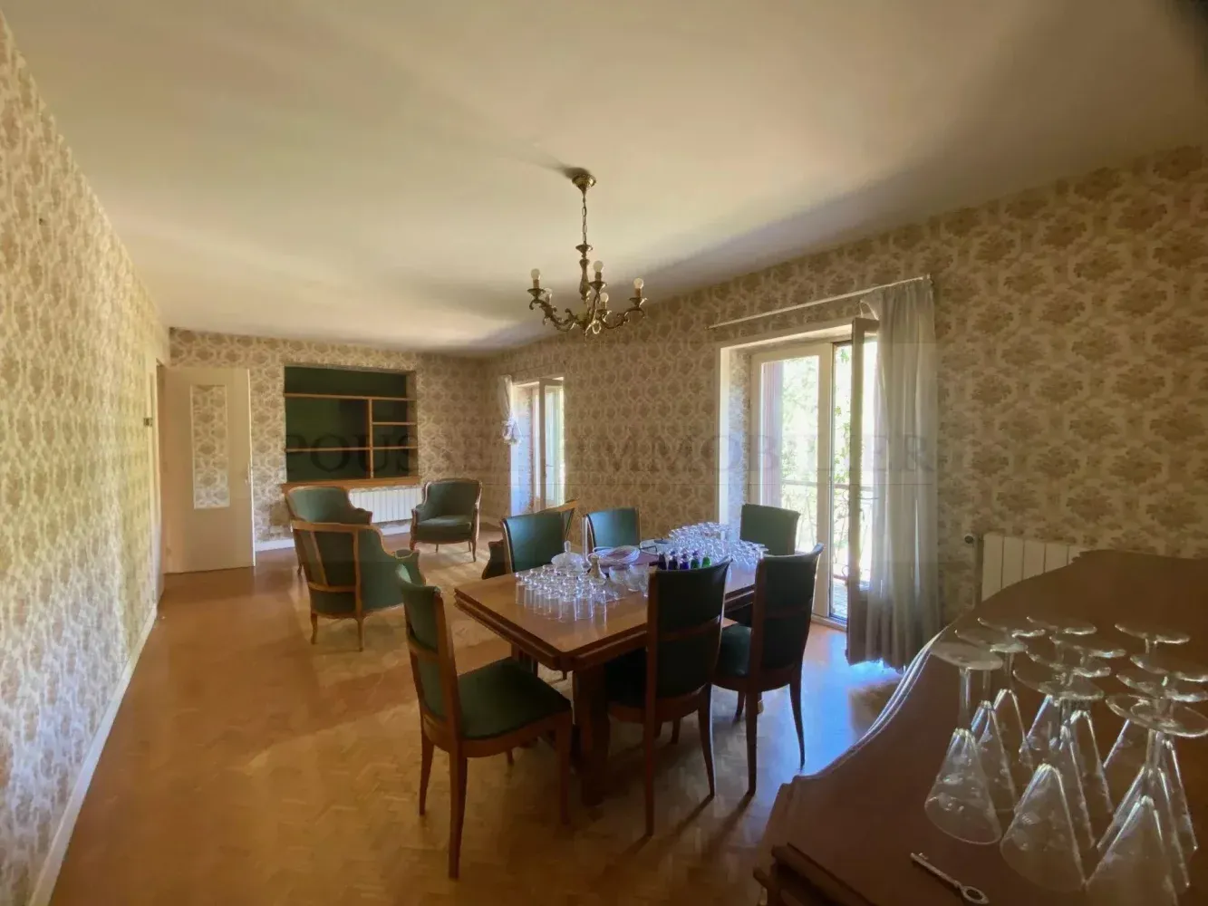 Maison de campagne à rénover à Puy-l'Évêque, Lot, avec 8 chambres et terrain de 1 482 m² — photo 6