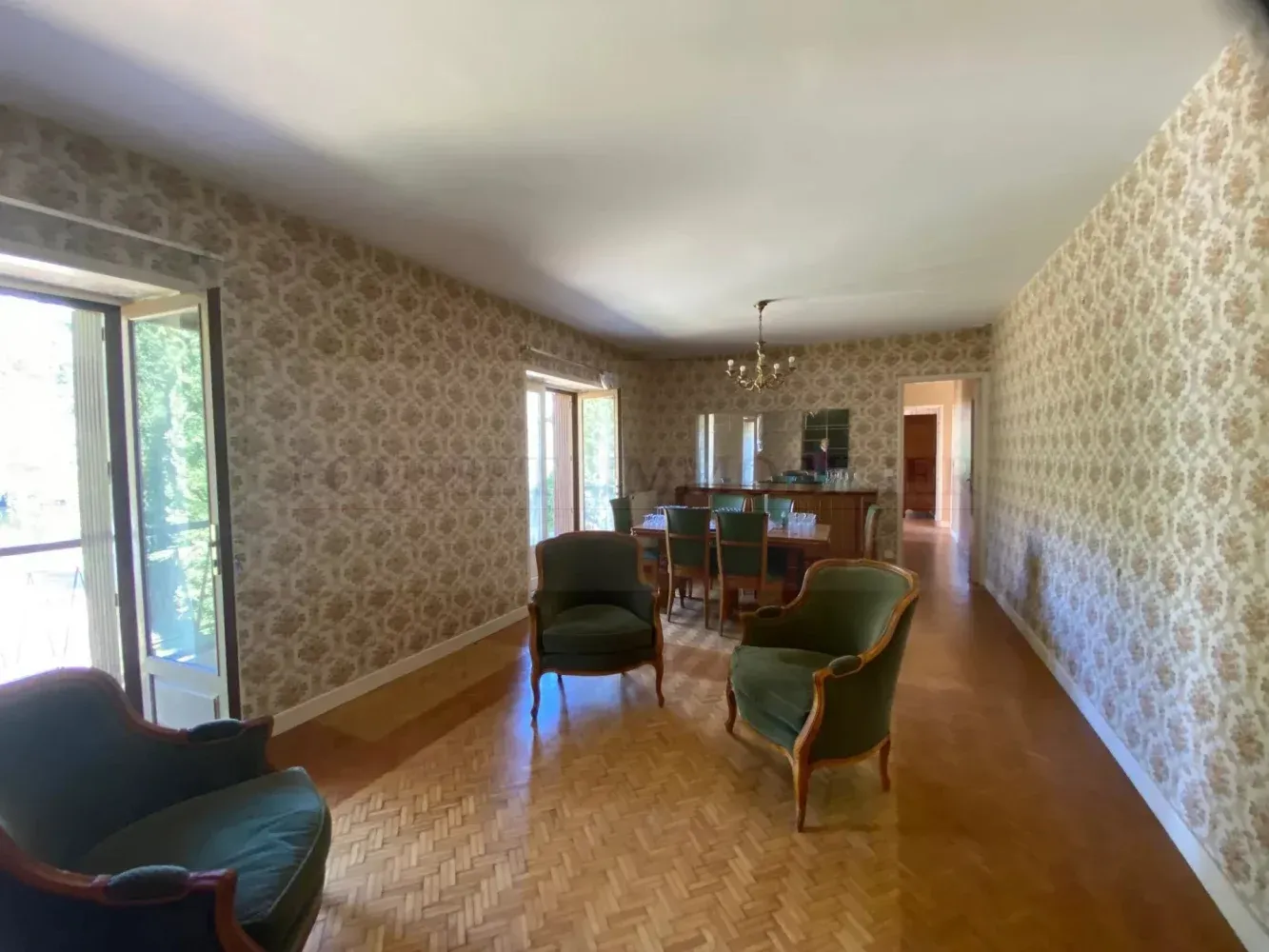 Maison de campagne à rénover à Puy-l'Évêque, Lot, avec 8 chambres et terrain de 1 482 m² — photo 5