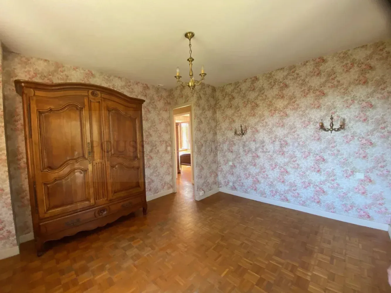 Maison de campagne à rénover à Puy-l'Évêque, Lot, avec 8 chambres et terrain de 1 482 m² — photo 10