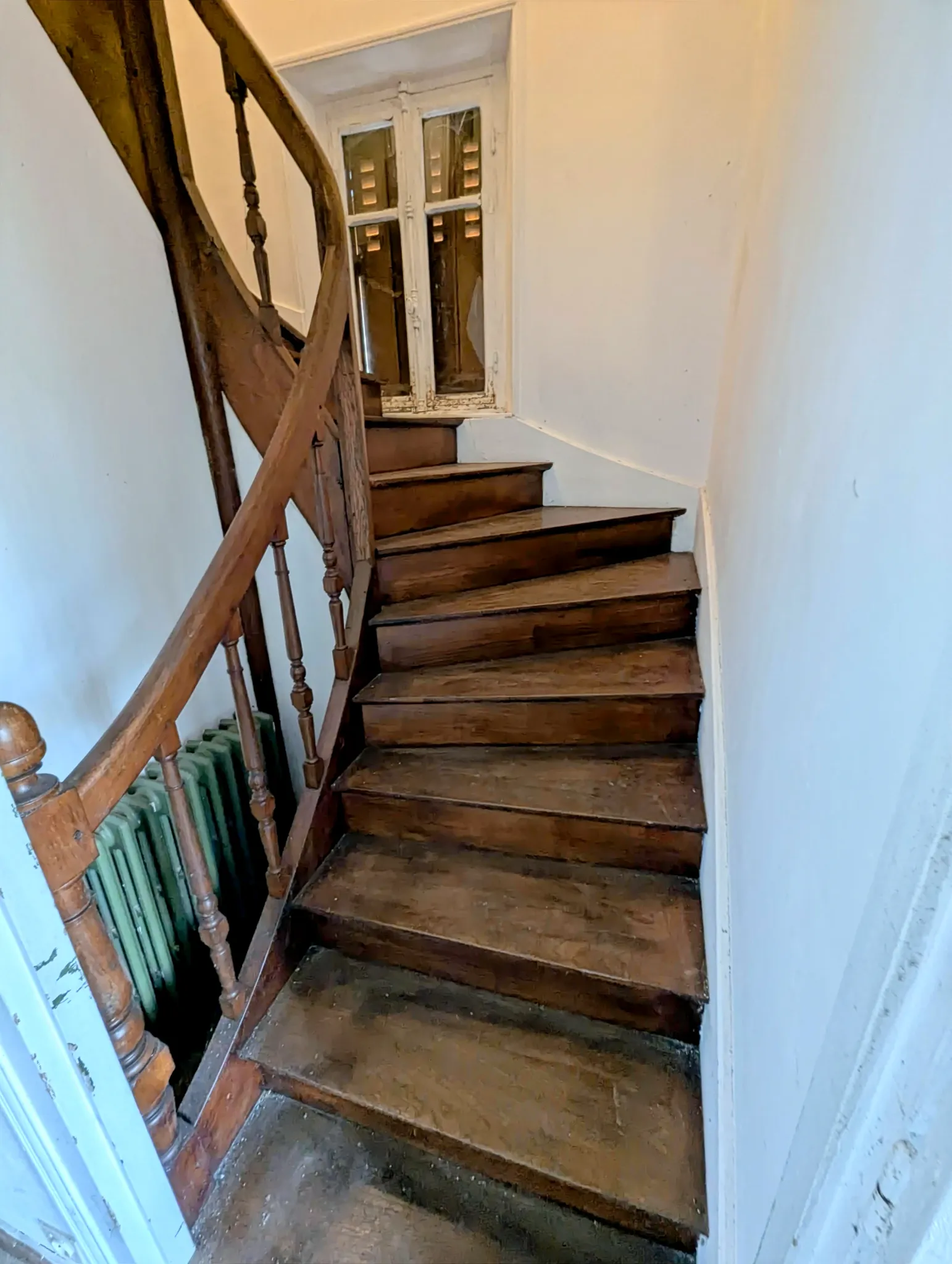 Character home to renovate with land in Argentonnay, Deux-Sèvres photo 9