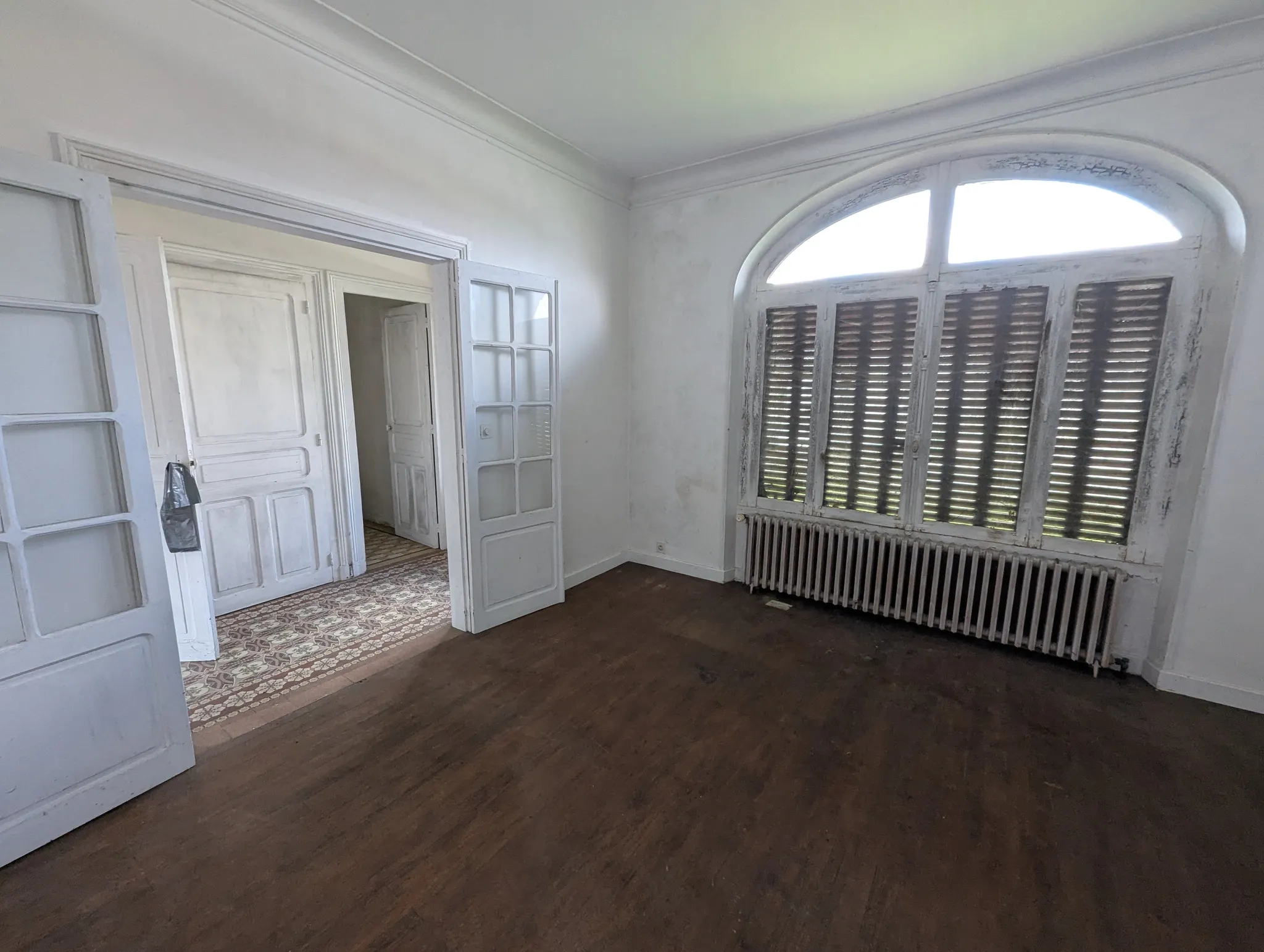 Character home to renovate with land in Argentonnay, Deux-Sèvres photo 5