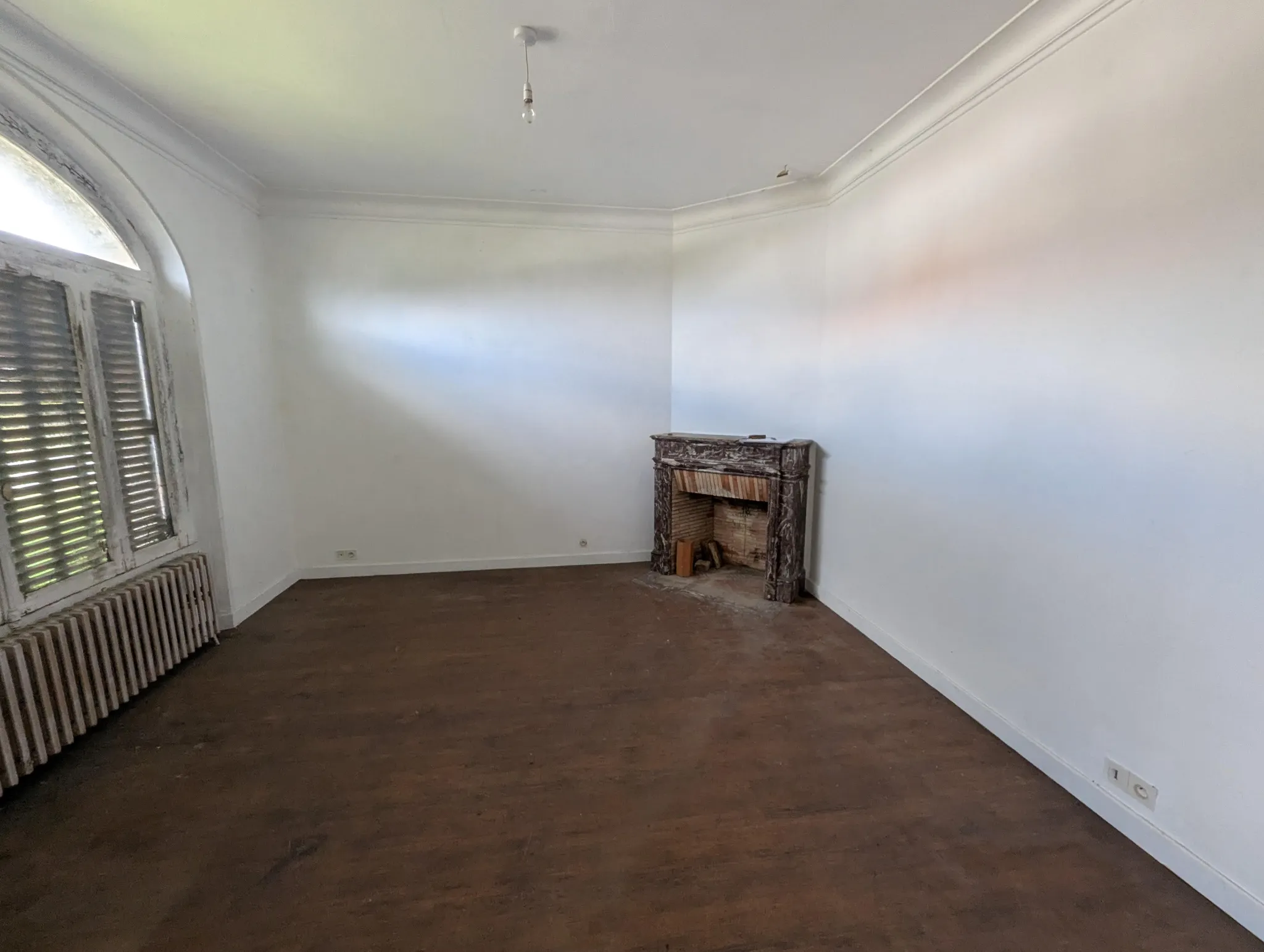 Character home to renovate with land in Argentonnay, Deux-Sèvres photo 6