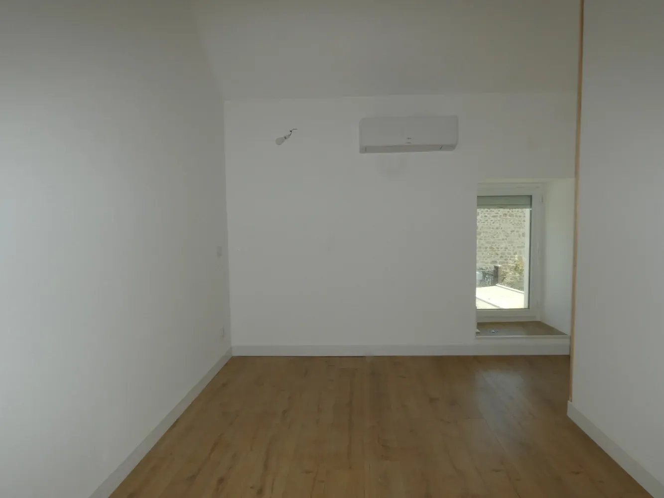 Maison de campagne rénovée à Parsac, Creuse, avec véranda — photo 6