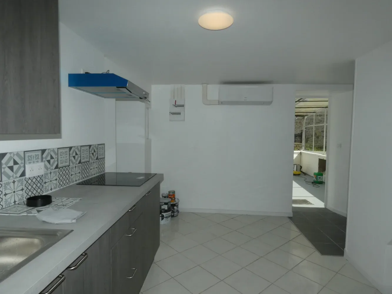 Maison de campagne rénovée à Parsac, Creuse, avec véranda — photo 3