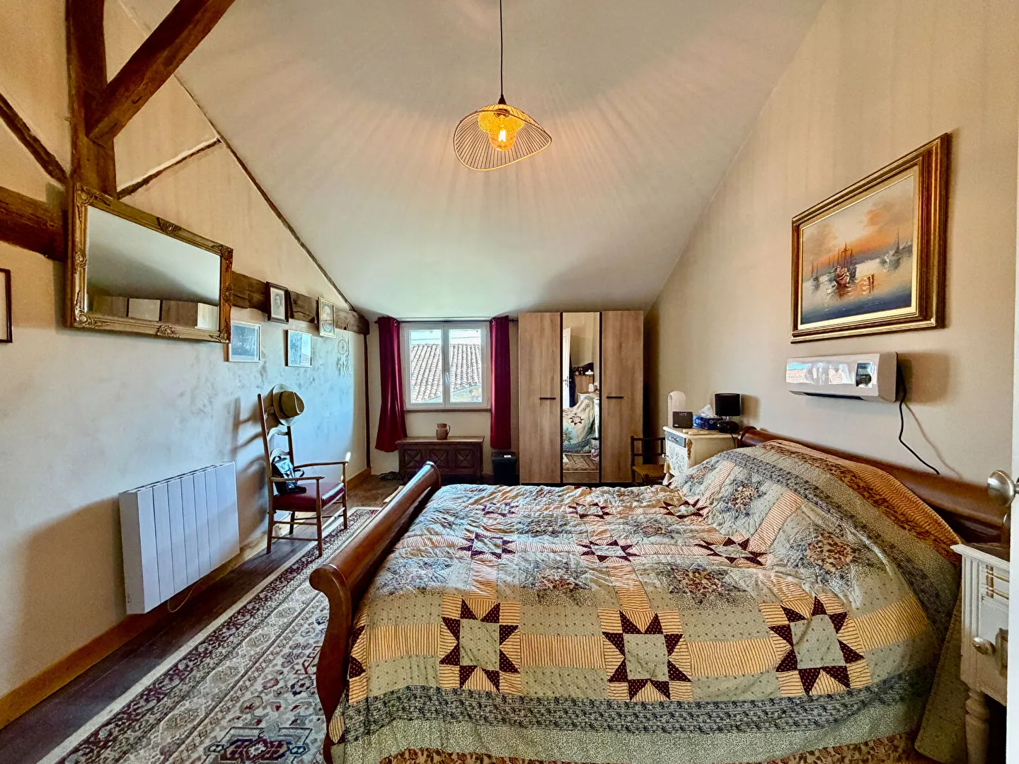 Maison rénovée avec grange et jardin à Ventouse, Charente — photo 9