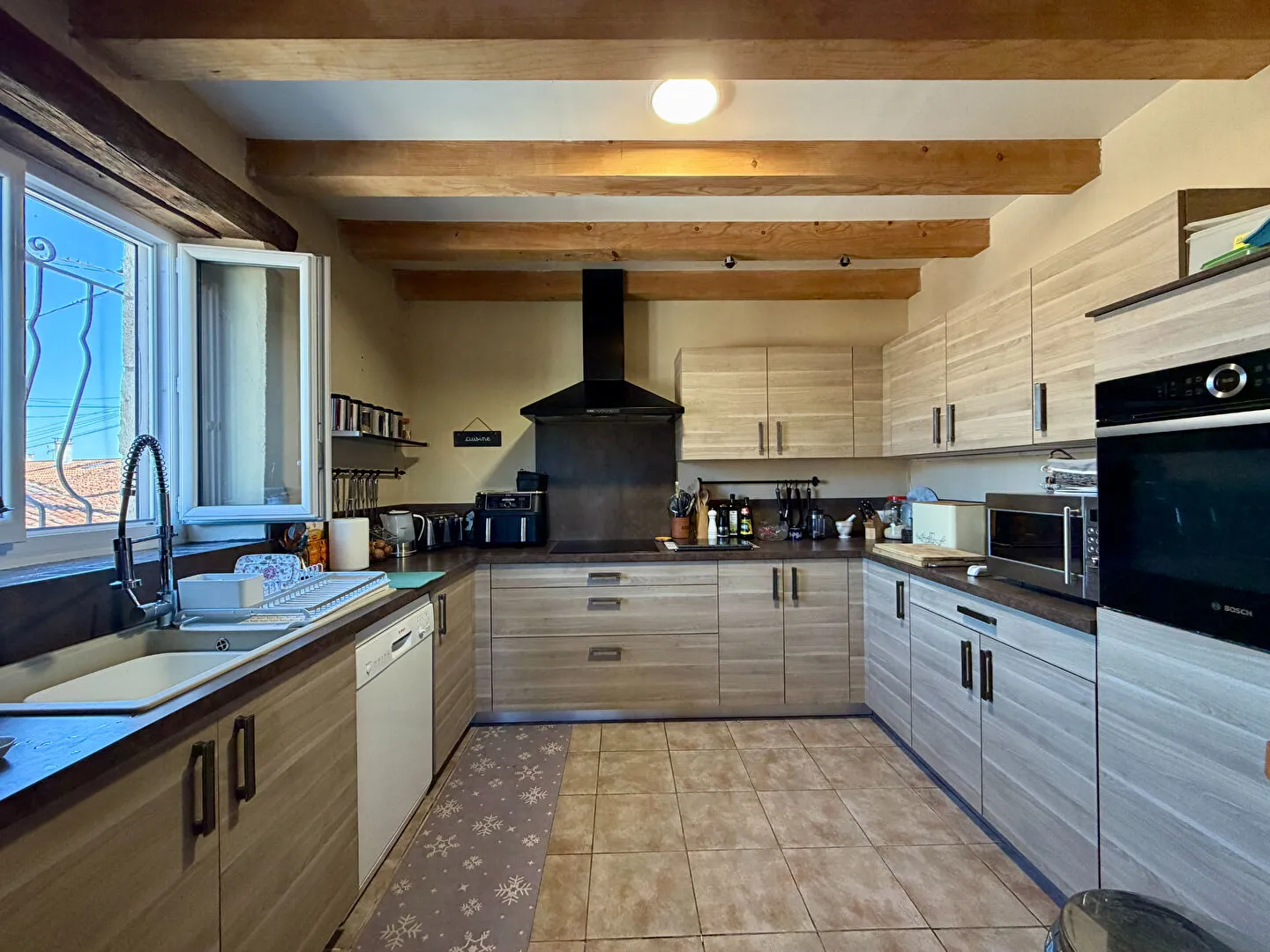 Maison rénovée avec grange et jardin à Ventouse, Charente — photo 4
