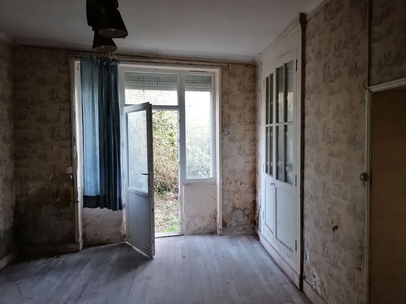 Maison de village à rénover avec terrain à Lavaveix-les-Mines, Creuse — photo 9