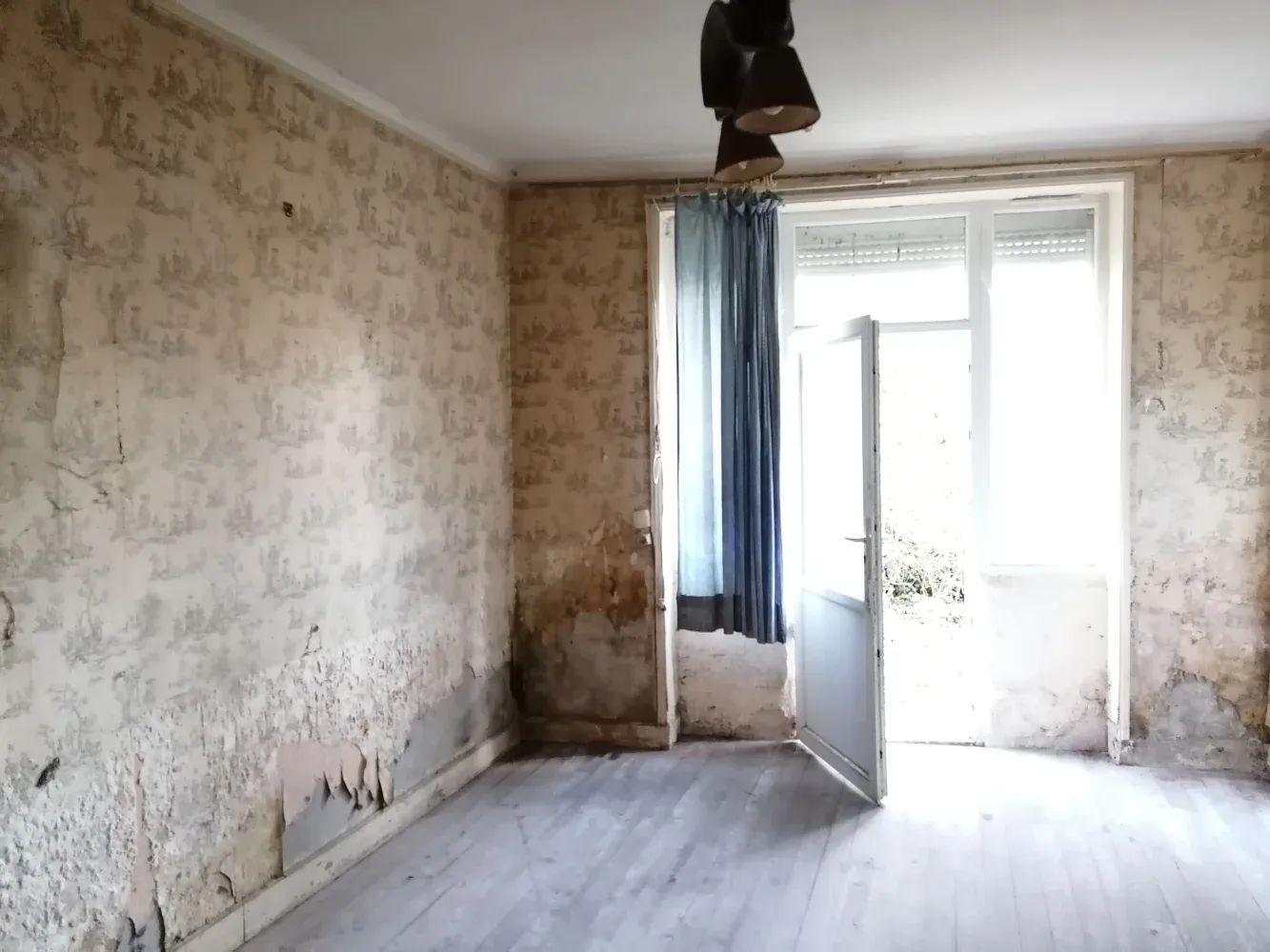 Maison de village à rénover avec terrain à Lavaveix-les-Mines, Creuse — photo 8