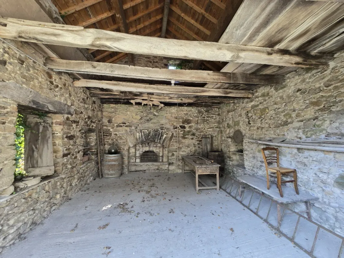 Fermette à vendre à Durenque, Aveyron, avec appartement et 8,9 ha de terrain — photo 6