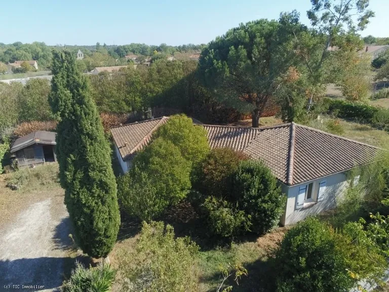 Maison de plain-pied à vendre à Mansle-les-Fontaines, Charente, avec 4 chambres Photo du bien