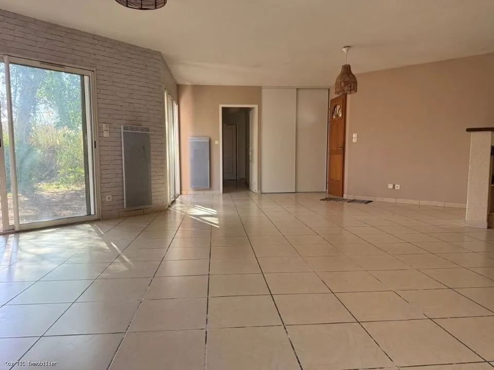 Maison de plain-pied à vendre à Mansle-les-Fontaines, Charente, avec 4 chambres — photo 6