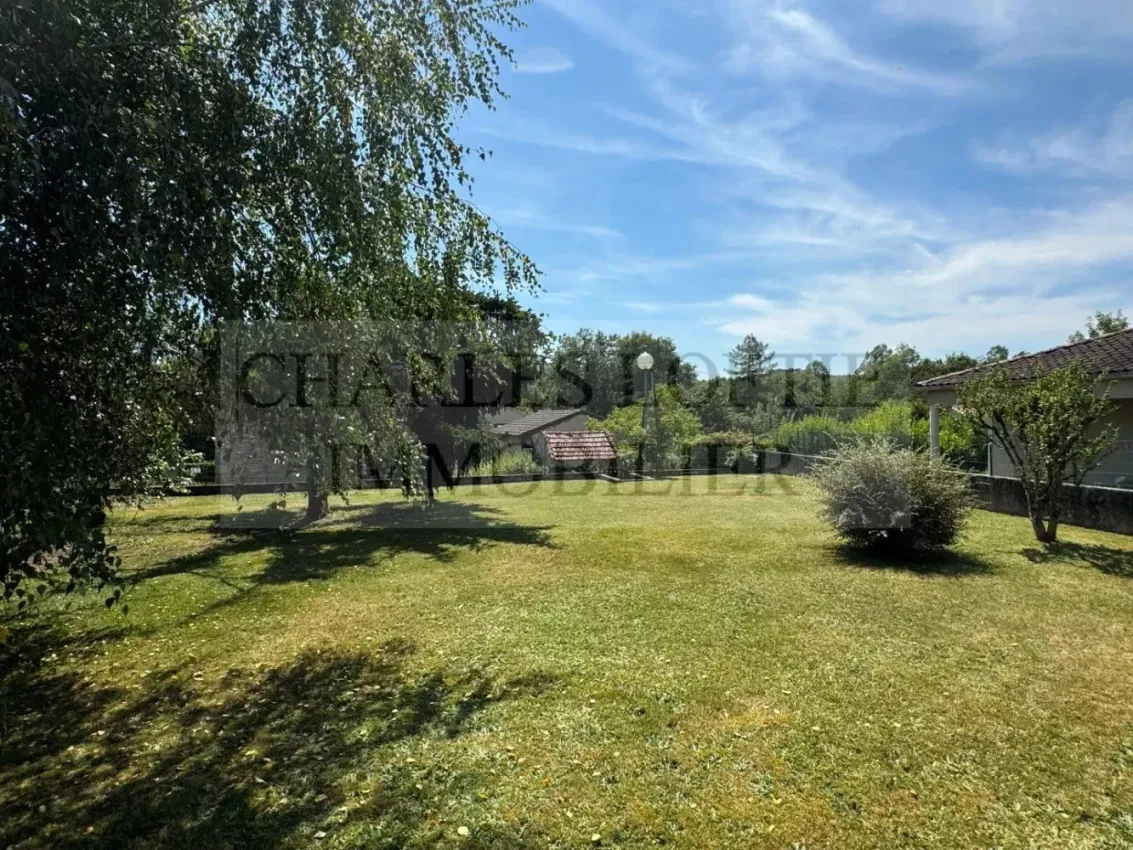Maison familiale à vendre avec jardin à Cazals, dans le Lot — photo 7