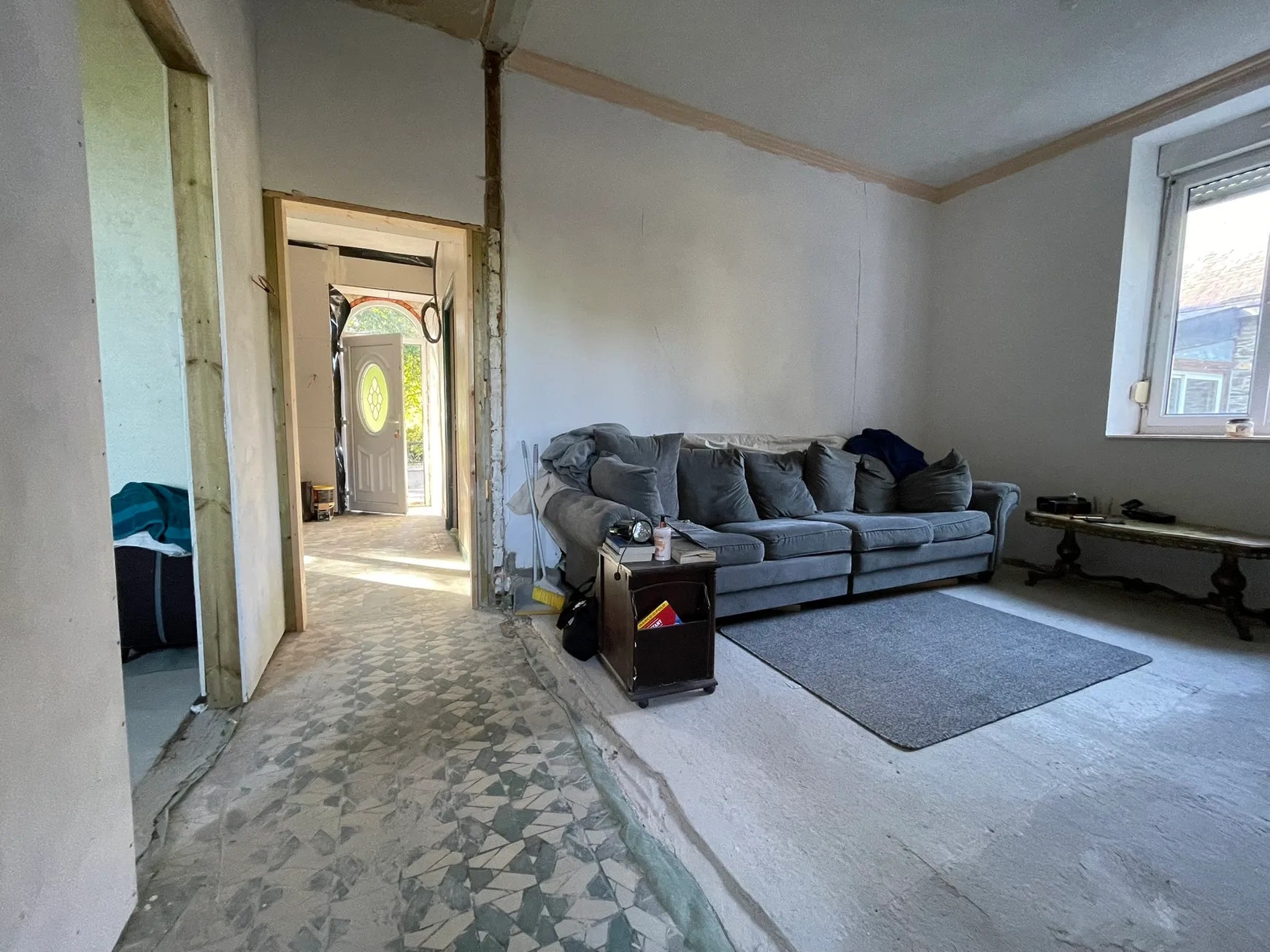 Le Mené, Côtes-d’Armor : maison en pierre à rénover avec terrain de 1 193 m² — photo 5