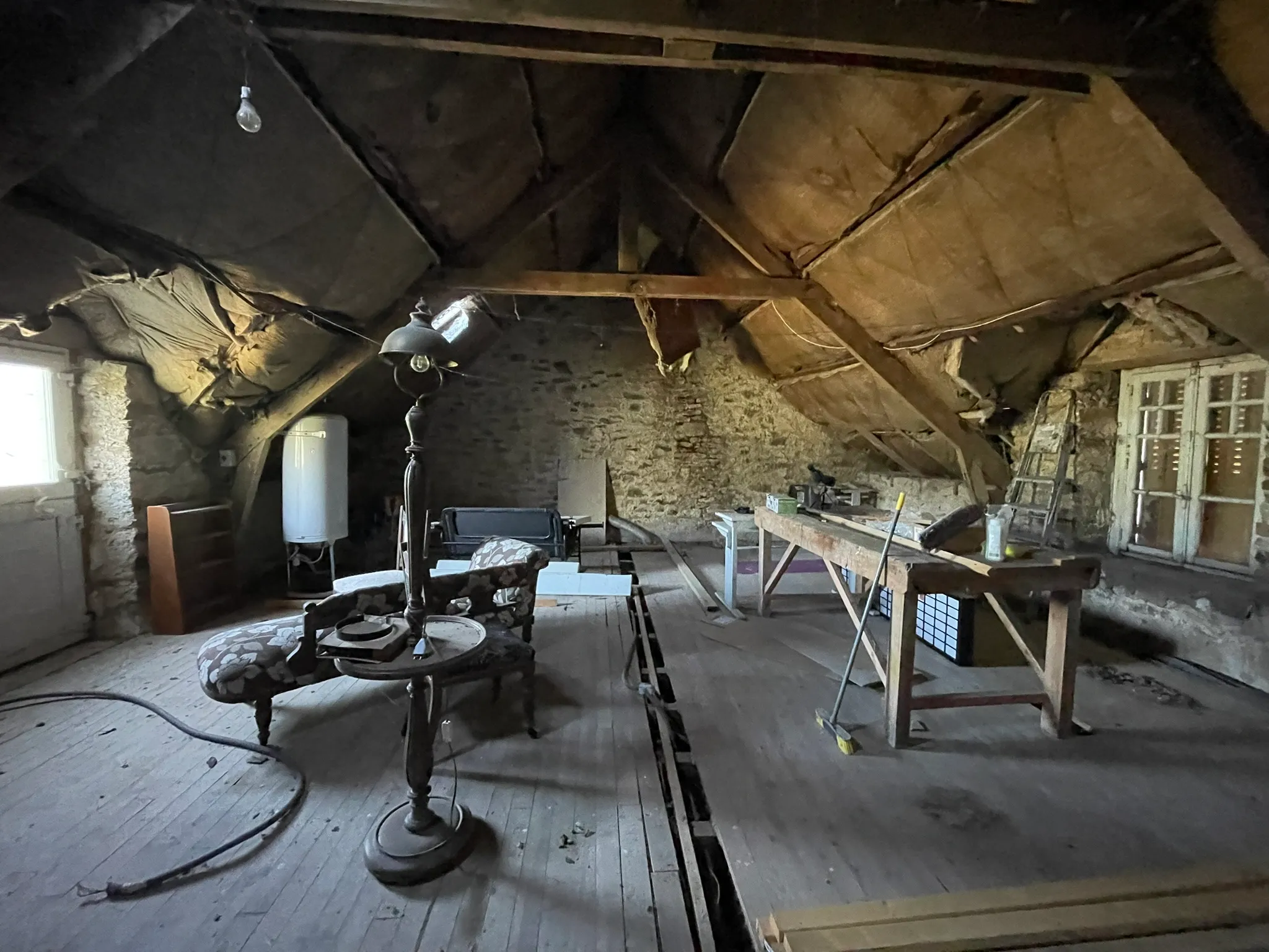 Le Mené, Côtes-d’Armor : maison en pierre à rénover avec terrain de 1 193 m² — photo 9