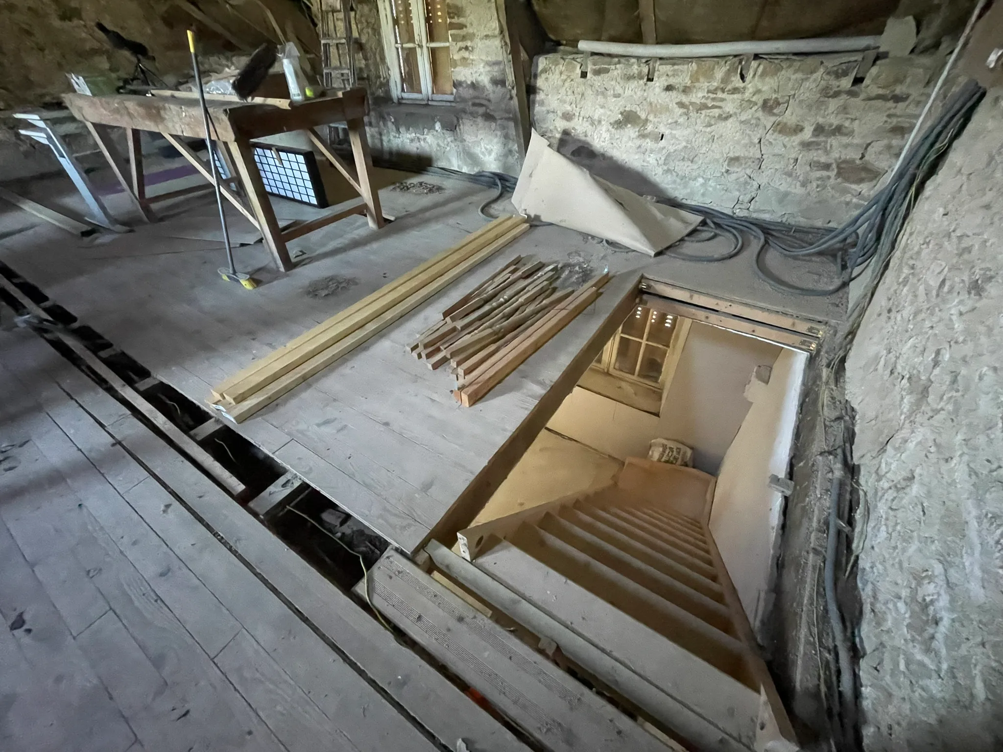 Le Mené, Côtes-d’Armor : maison en pierre à rénover avec terrain de 1 193 m² — photo 8