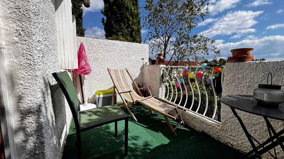Village House for Sale in Limogne-en-Quercy, Lot – Garden and Terrace photo 2