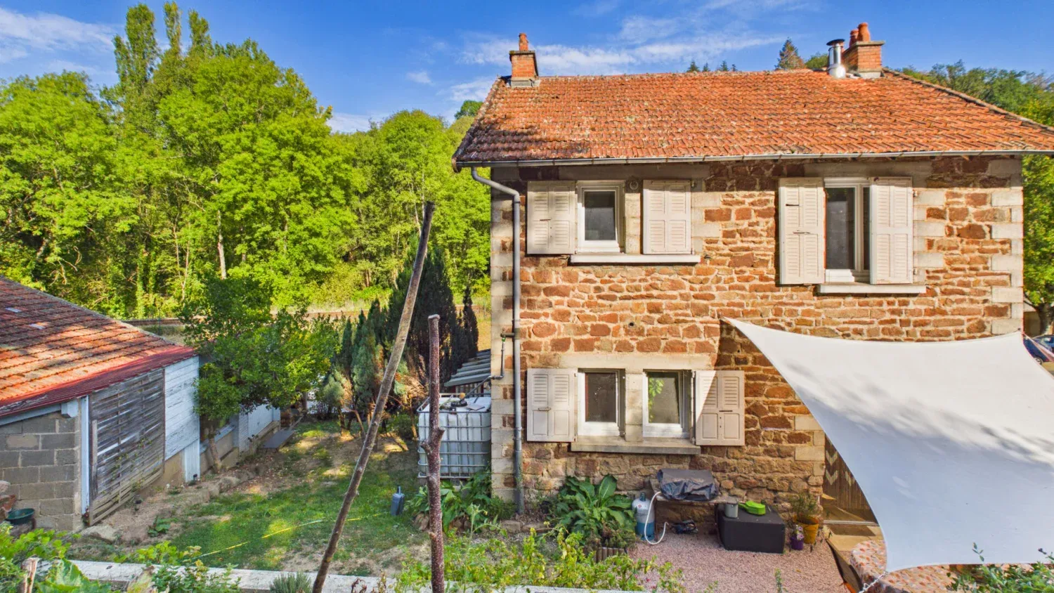 Maison à vendre à Auzits, Aveyron : 83 m² habitables et terrain d’un hectare — photo 3