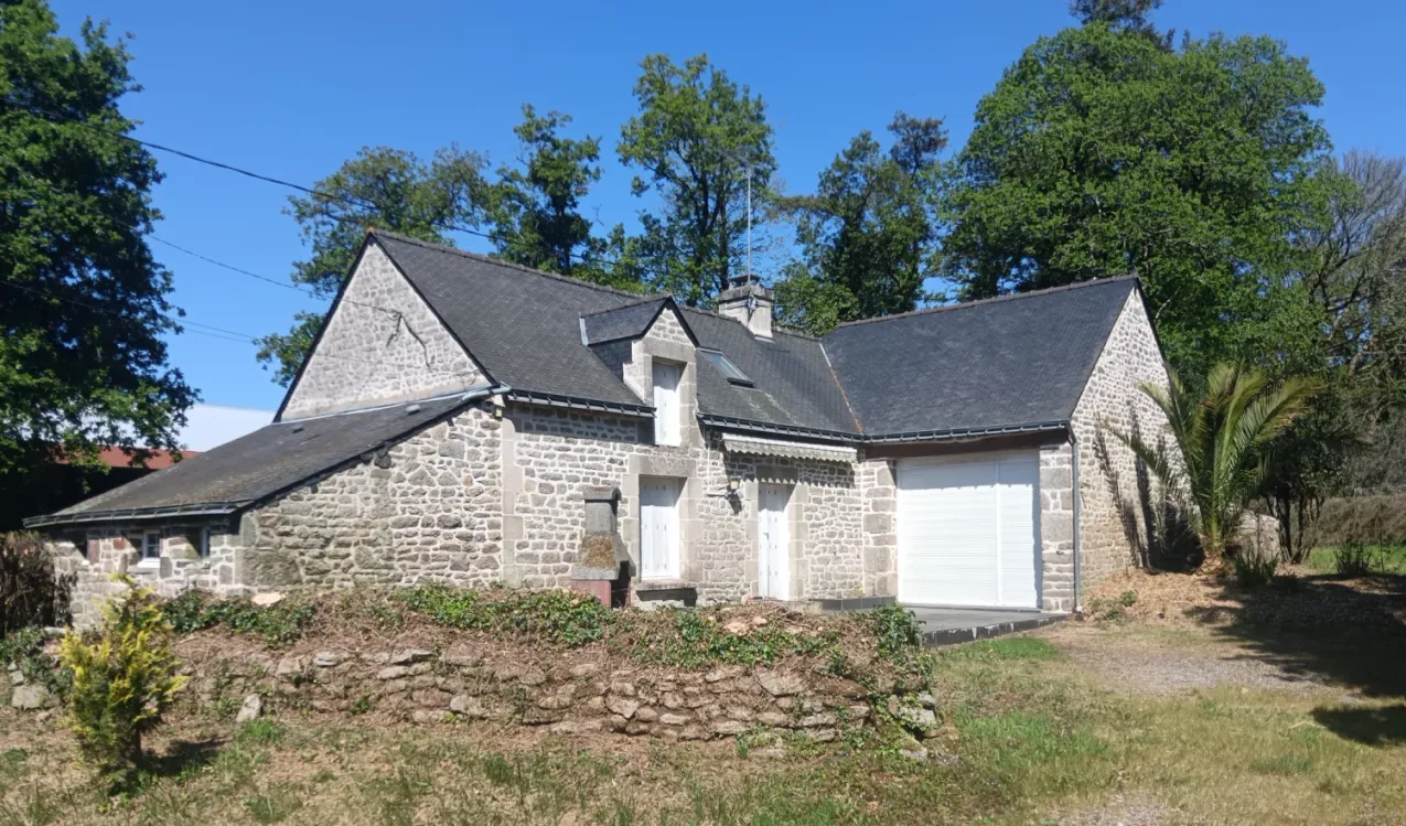 Maison en pierre à rénover avec dépendance à Malguénac, Morbihan — photo 2