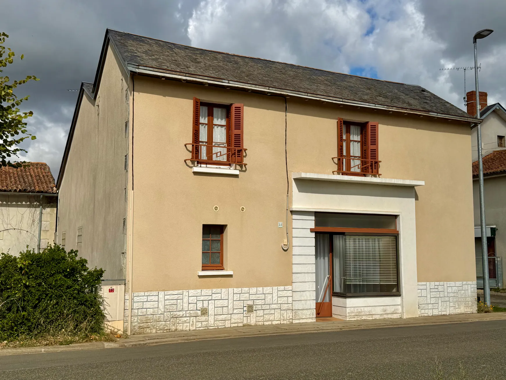 Maison de campagne avec jardin à Guesnes, hameau des Chauleries (Vienne) — photo 2