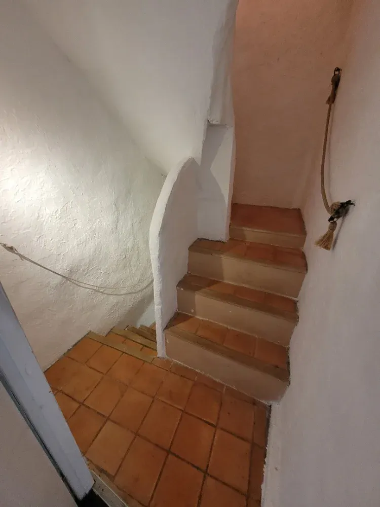 Quarante, Hérault : maison de village de 95 m² avec terrasse de 28 m² — photo 8