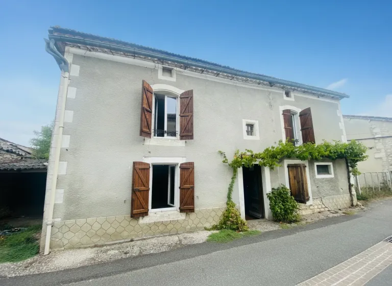 Maison de village à vendre à Saint-Daunès, Barguelonne-en-Quercy (Lot), avec jardin et remise Photo du bien