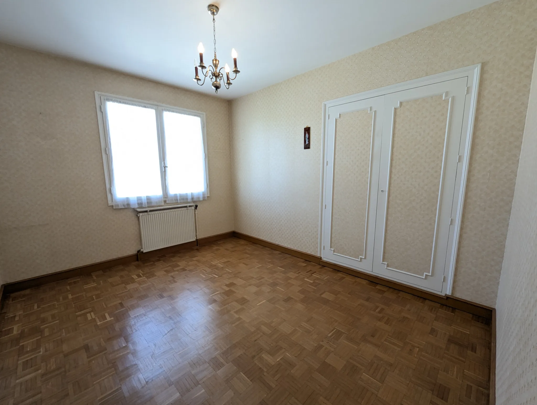 Maison familiale à vendre à Soyaux, Charente : 151 m² habitables et jardin clos — photo 8