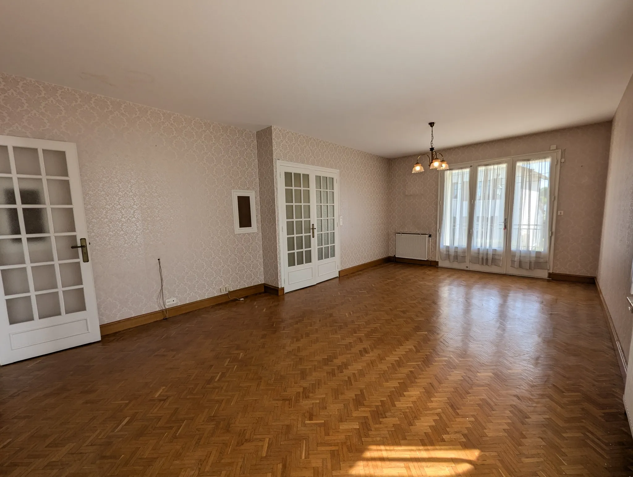 Maison familiale à vendre à Soyaux, Charente : 151 m² habitables et jardin clos — photo 5