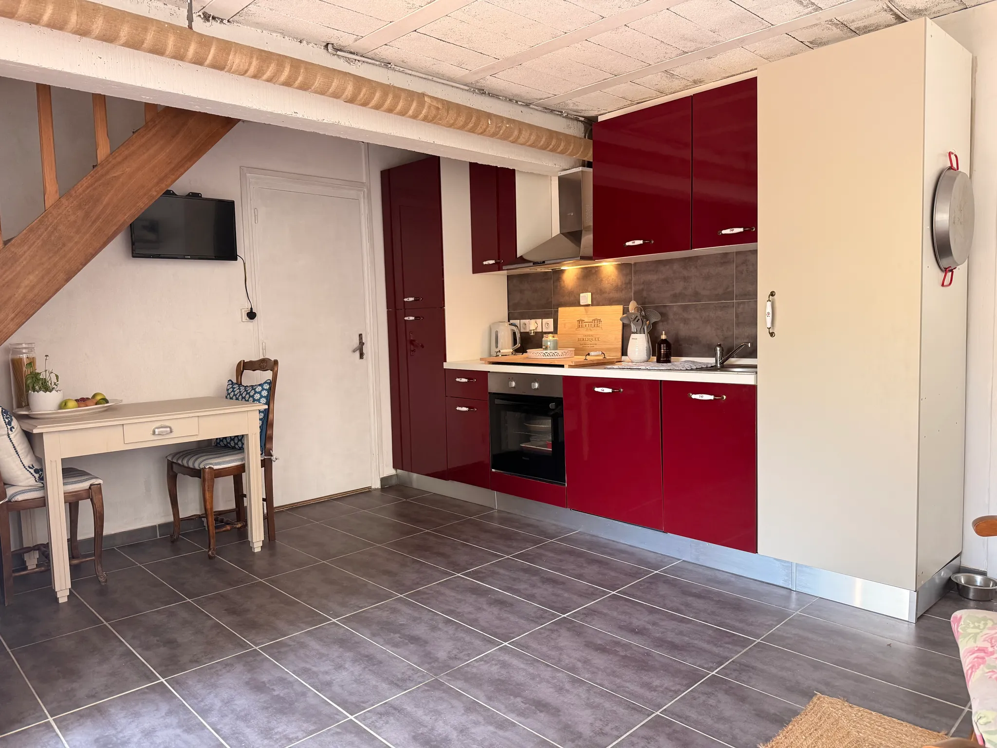 Maison de campagne rénovée avec terrain de 1,04 ha à Saint-Moreil, Creuse — photo 8