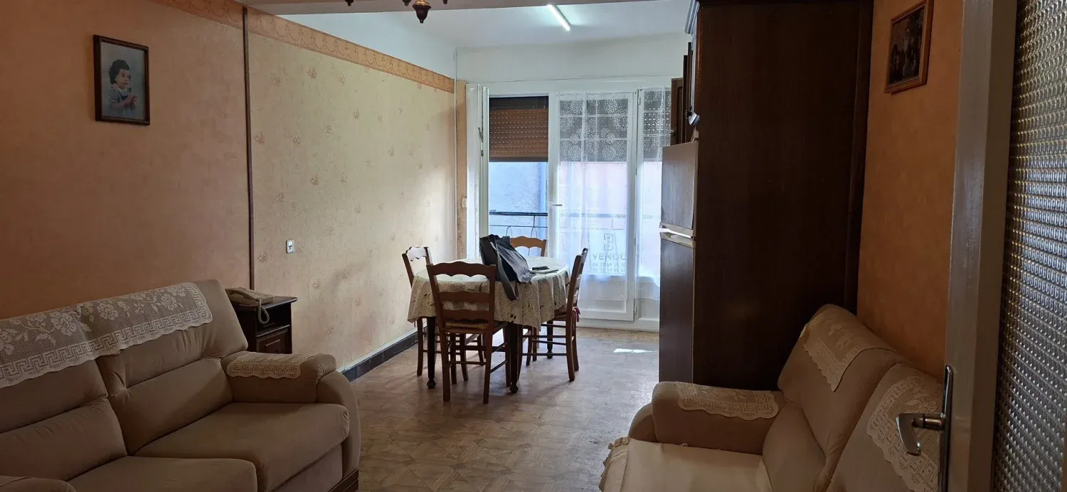 Quillan, Aude : maison de village mitoyenne à rénover, 56 m² — photo 2