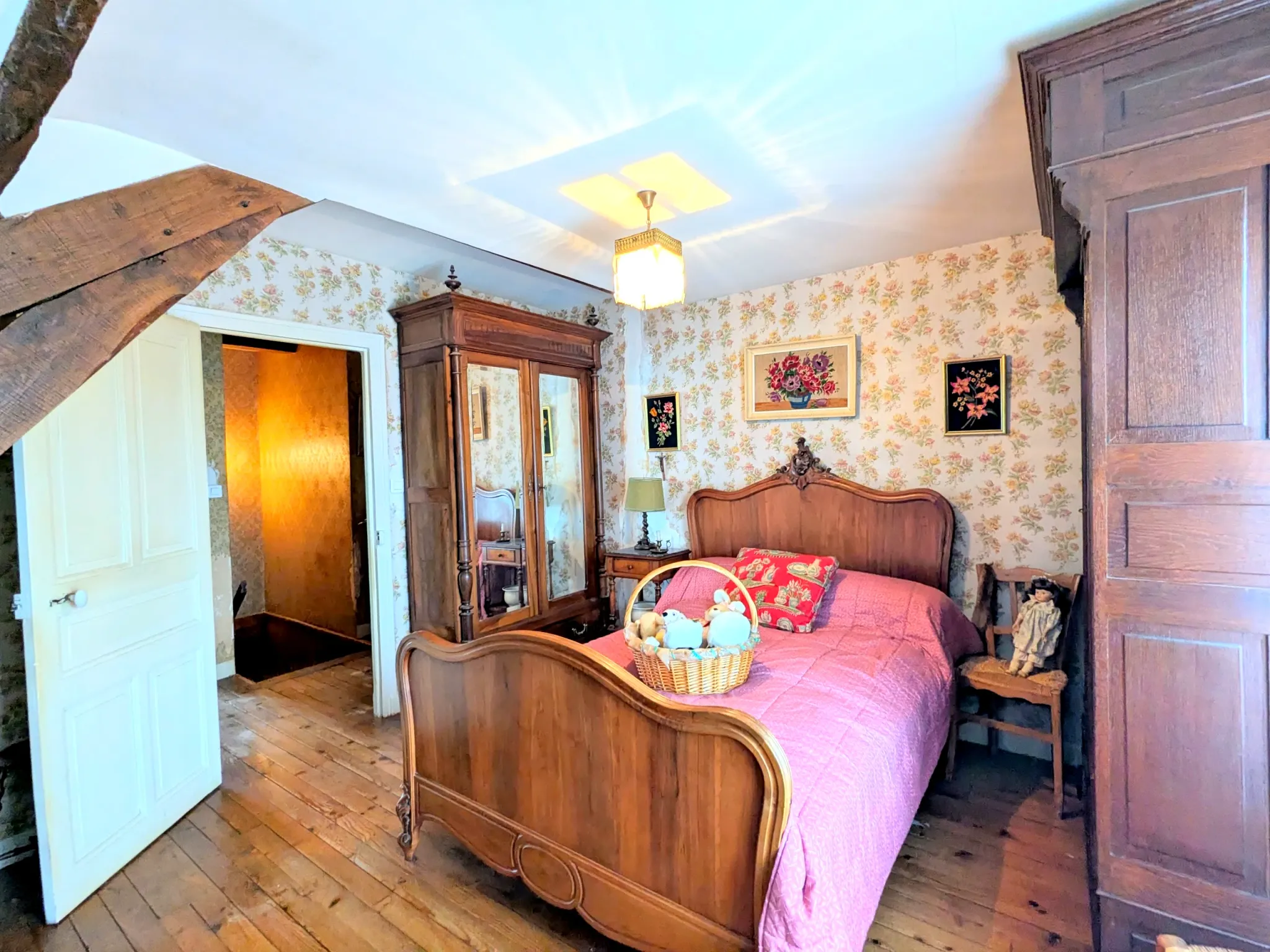 Village house for sale with garden in Arnac-Pompadour, Corrèze photo 7