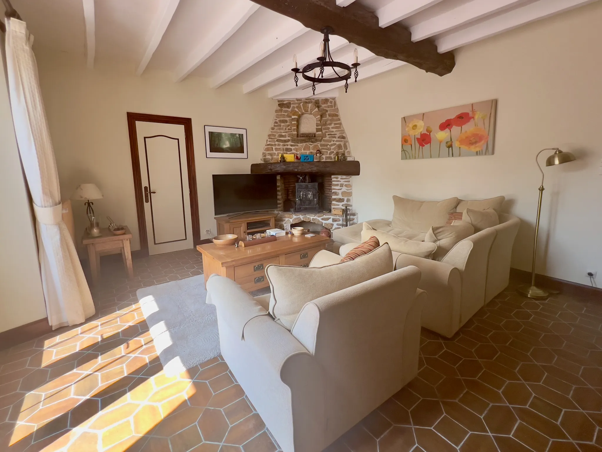 Maison de campagne en pierre à vendre à Plaine-et-Vallées, Deux-Sèvres, avec terrain de 5 924 m² — photo 3