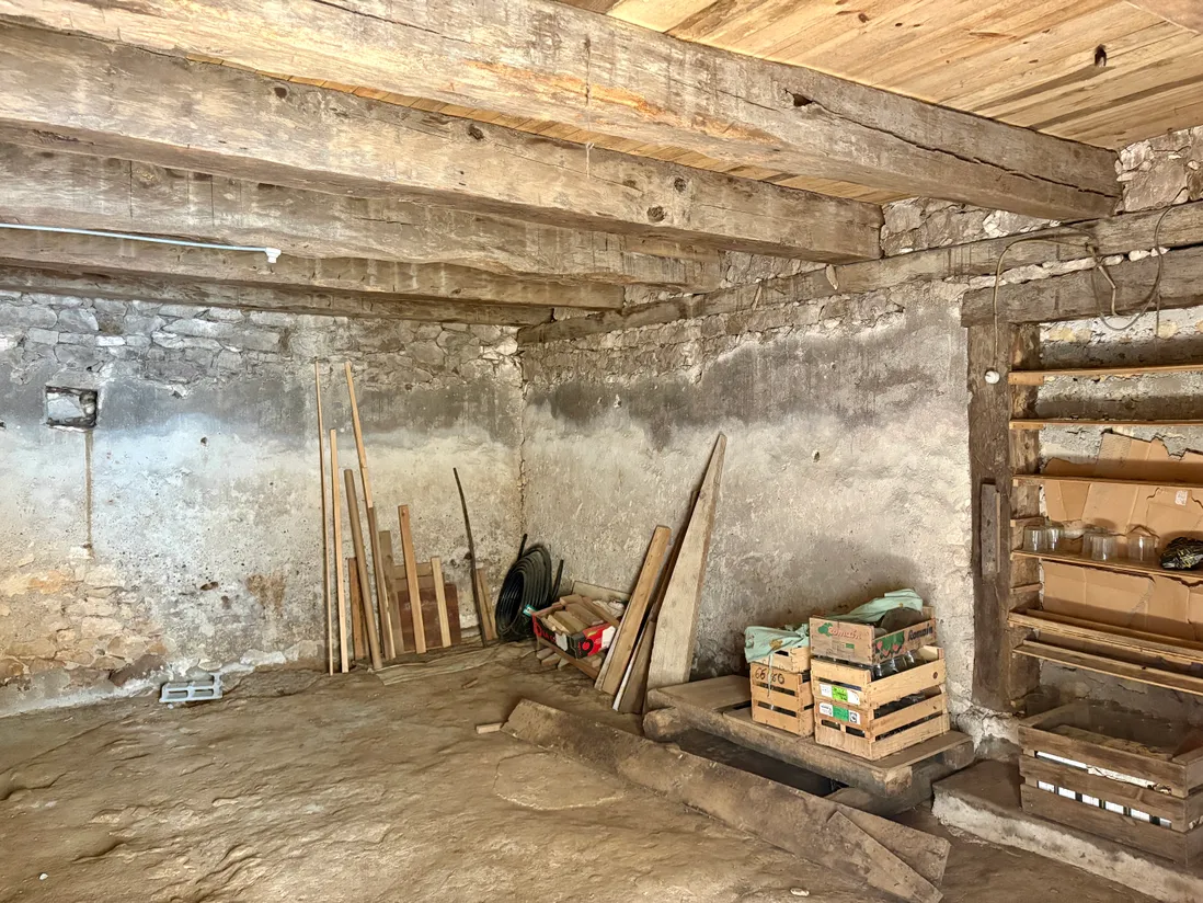 Maison de campagne à rénover avec grange à Saint-Pardoux-la-Rivière, Dordogne — photo 8