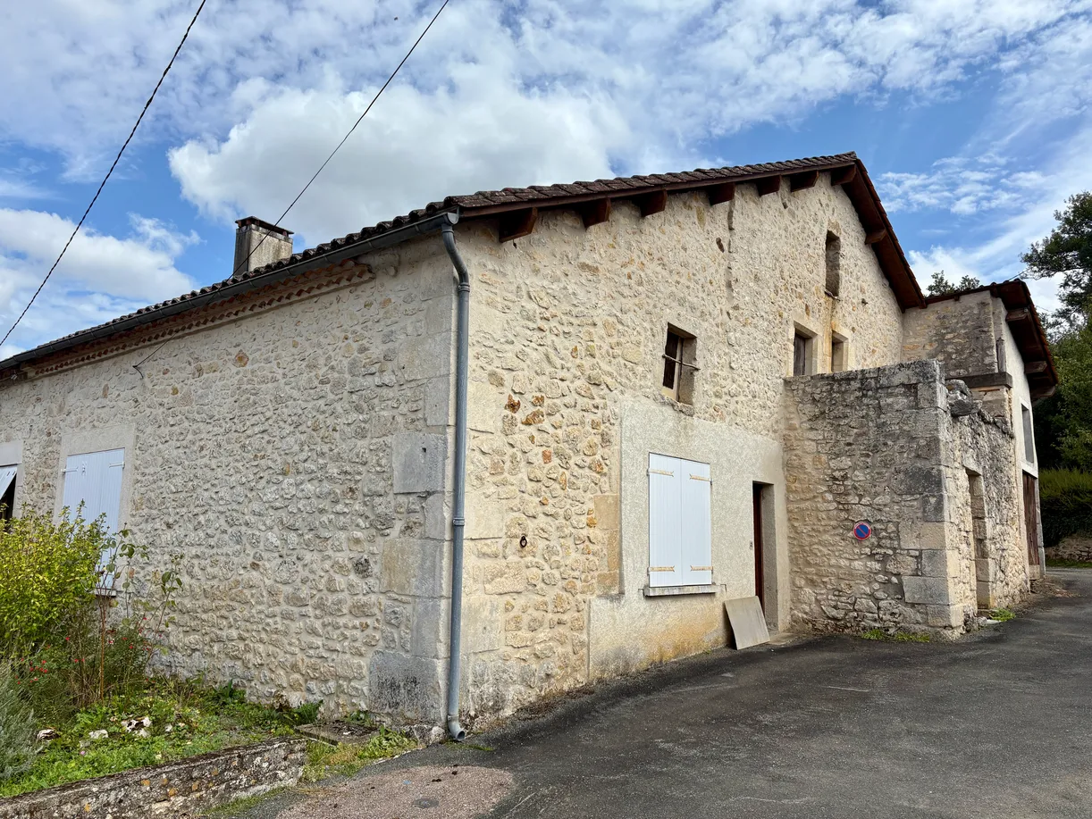 Maison de campagne à rénover avec grange à Saint-Pardoux-la-Rivière, Dordogne — photo 10