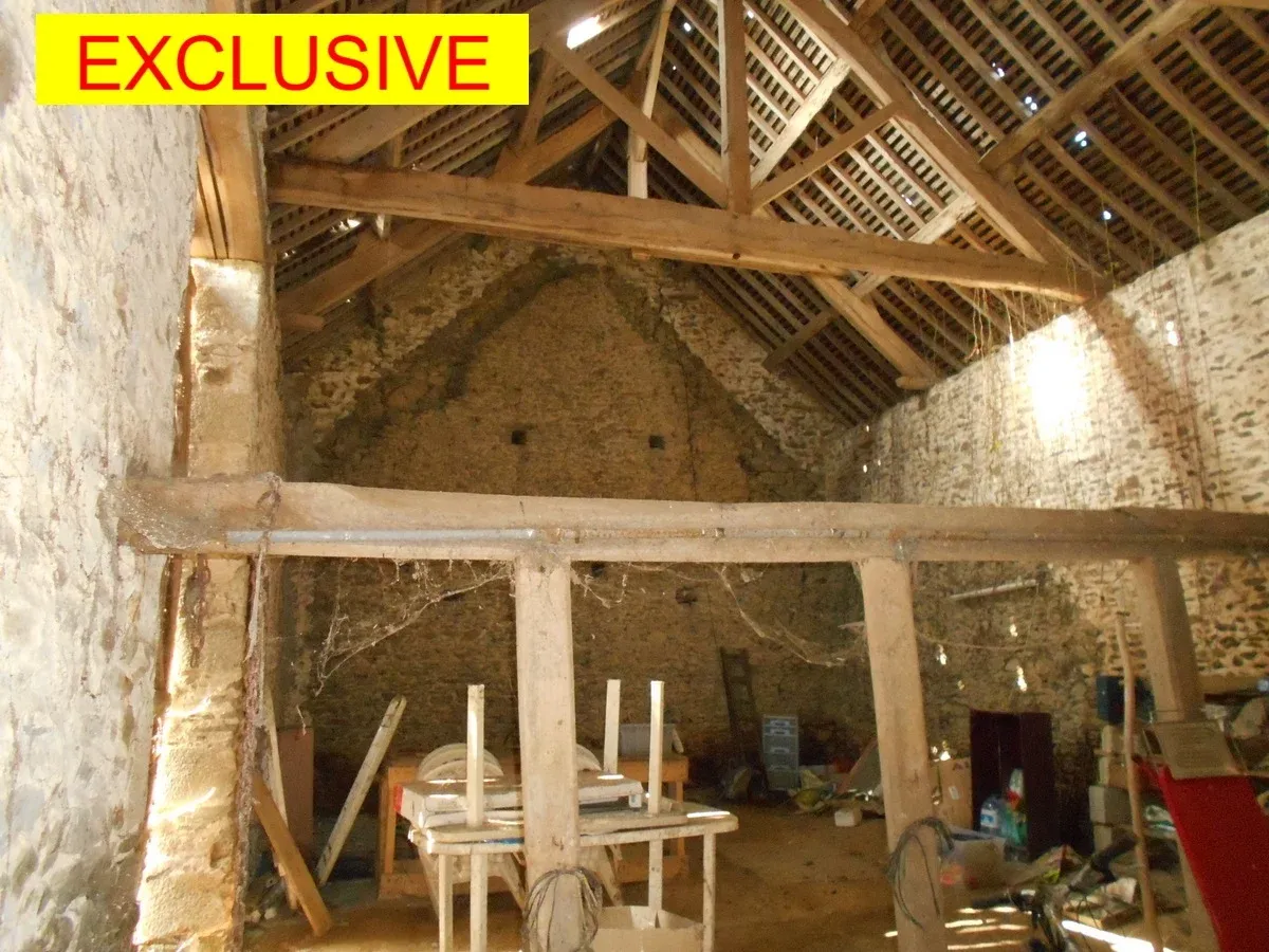 Maison de campagne en pierre à rénover à Saint-Cyr-en-Pail, Mayenne, avec terrain de 3 170 m² — photo 9