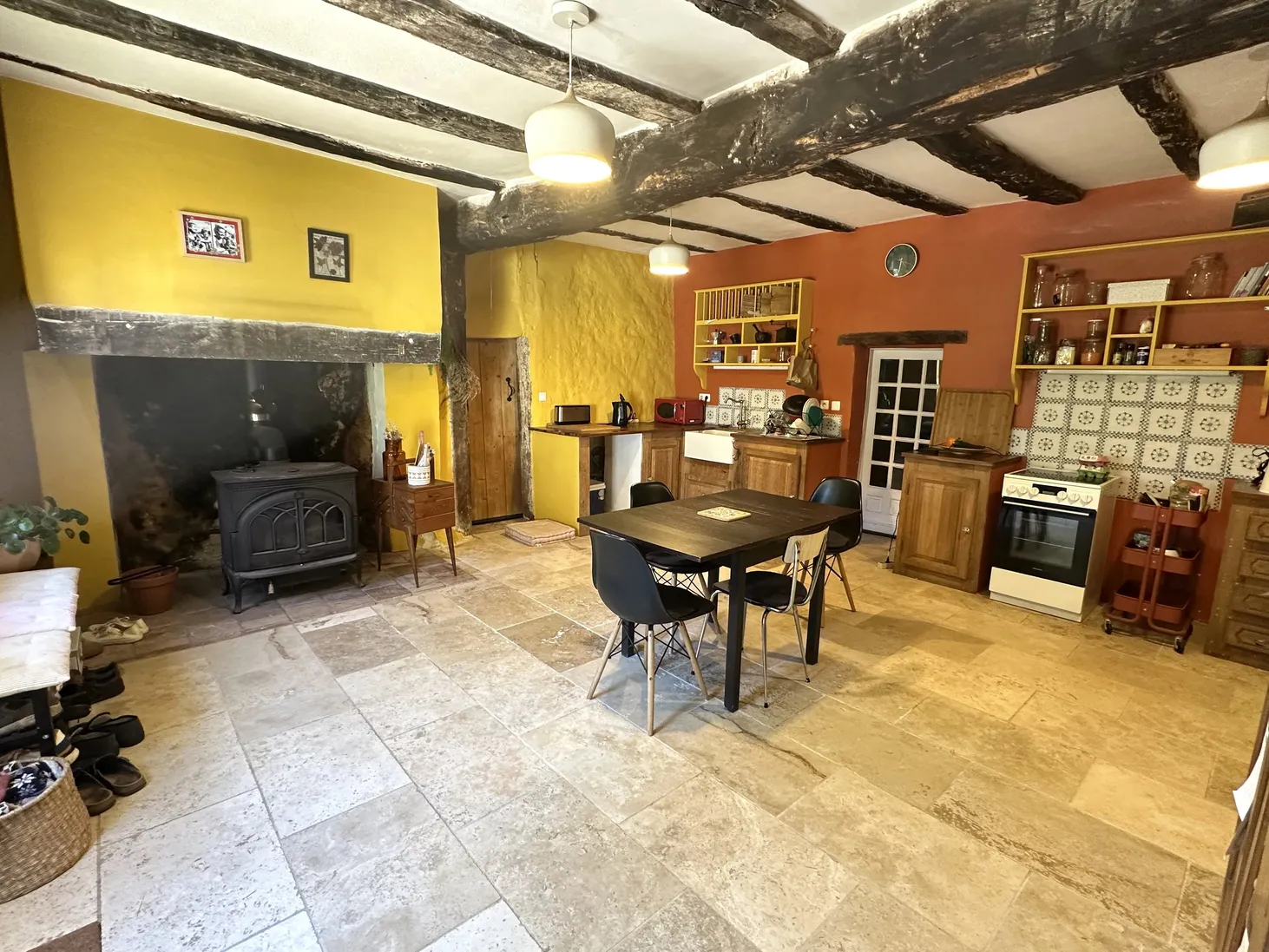 Maison en pierre du Périgord à rénover avec dépendances à Montpon-Ménestérol, Dordogne — photo 3