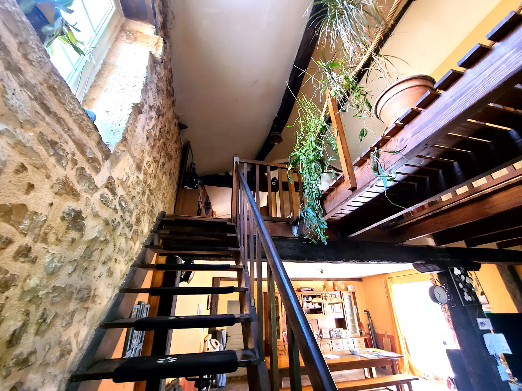 Maison de hameau en pierre avec jardin à Nanteuil-en-Vallée, Charente — photo 3