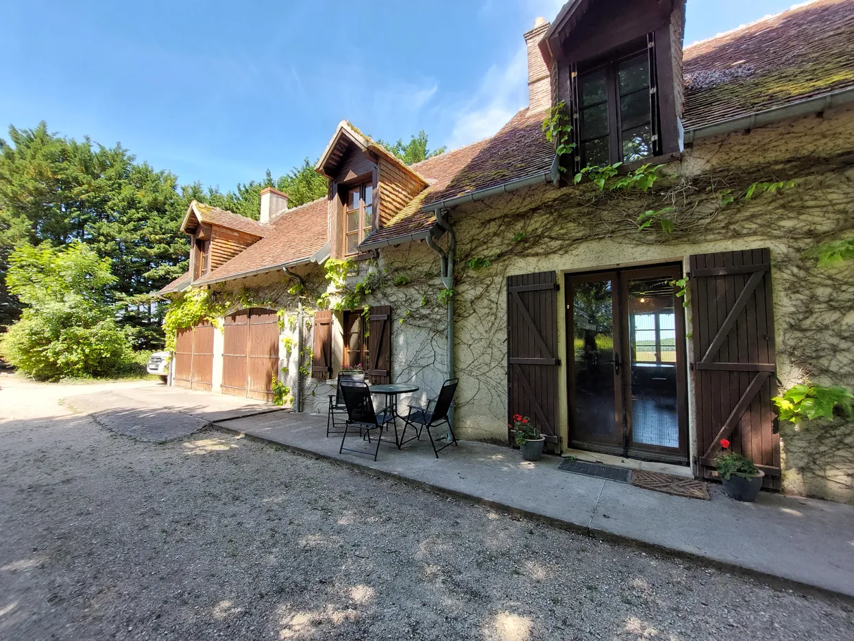 Maison à vendre à Baudres, Indre : 175 m² et terrain d’un hectare — photo 2