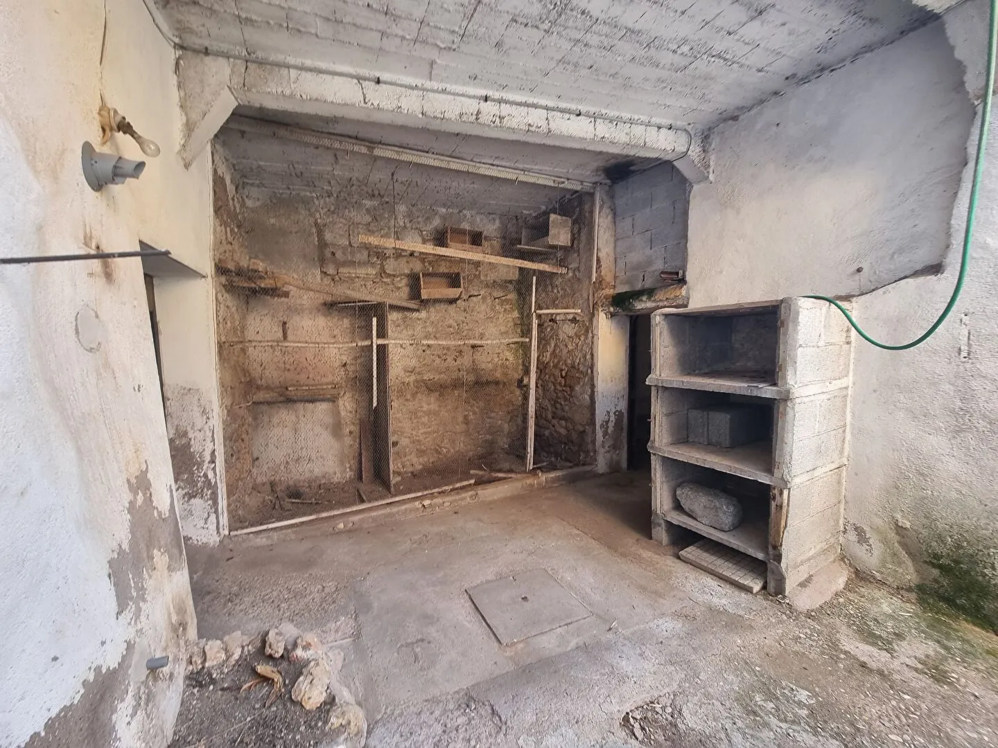 Maison de village à rénover à Montagnac, Hérault, avec 5 chambres et double garage — photo 10