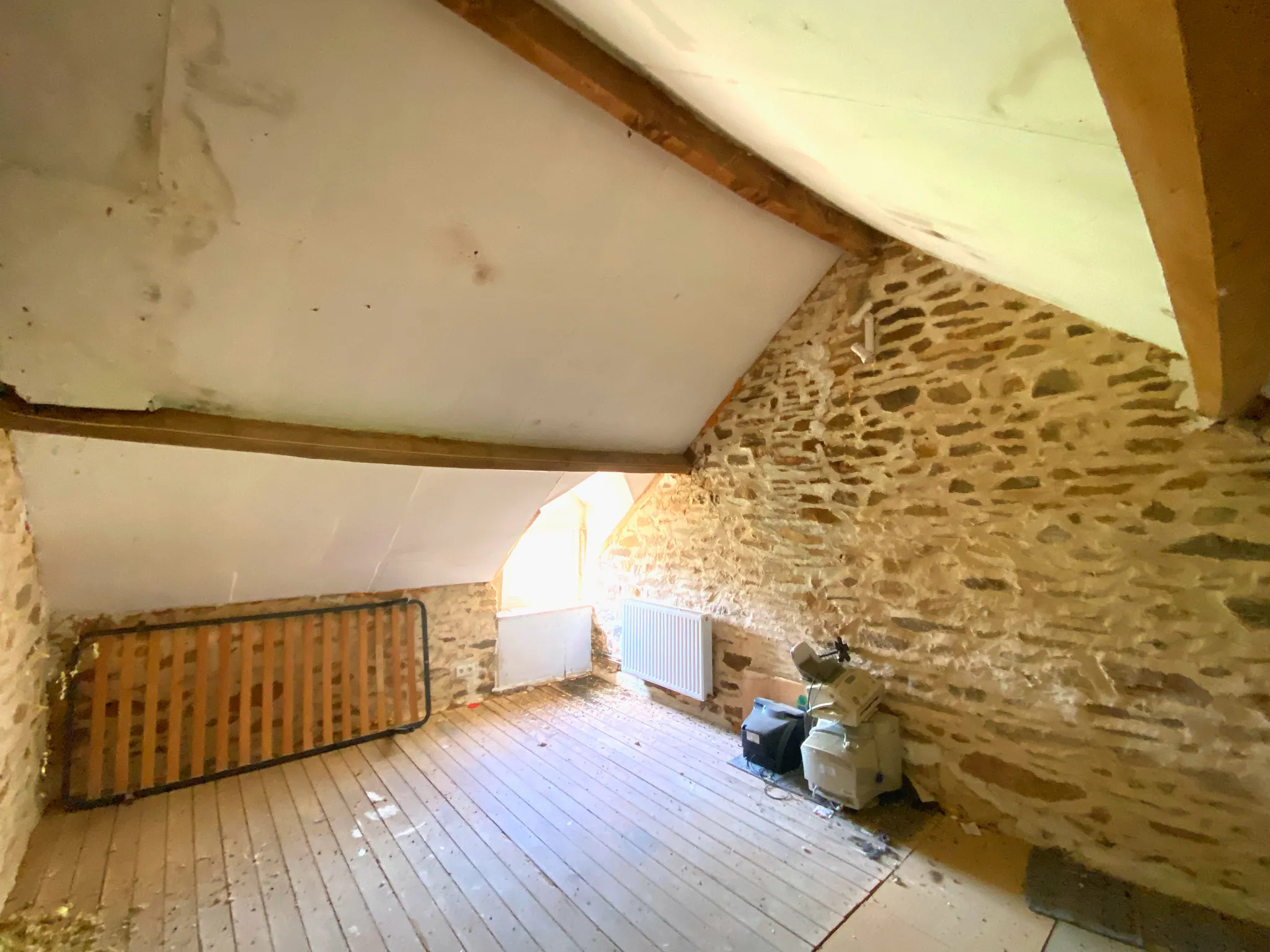Longère à vendre à Saint-Saturnin, dans le Cher, avec jardin de 1 010 m² — photo 9